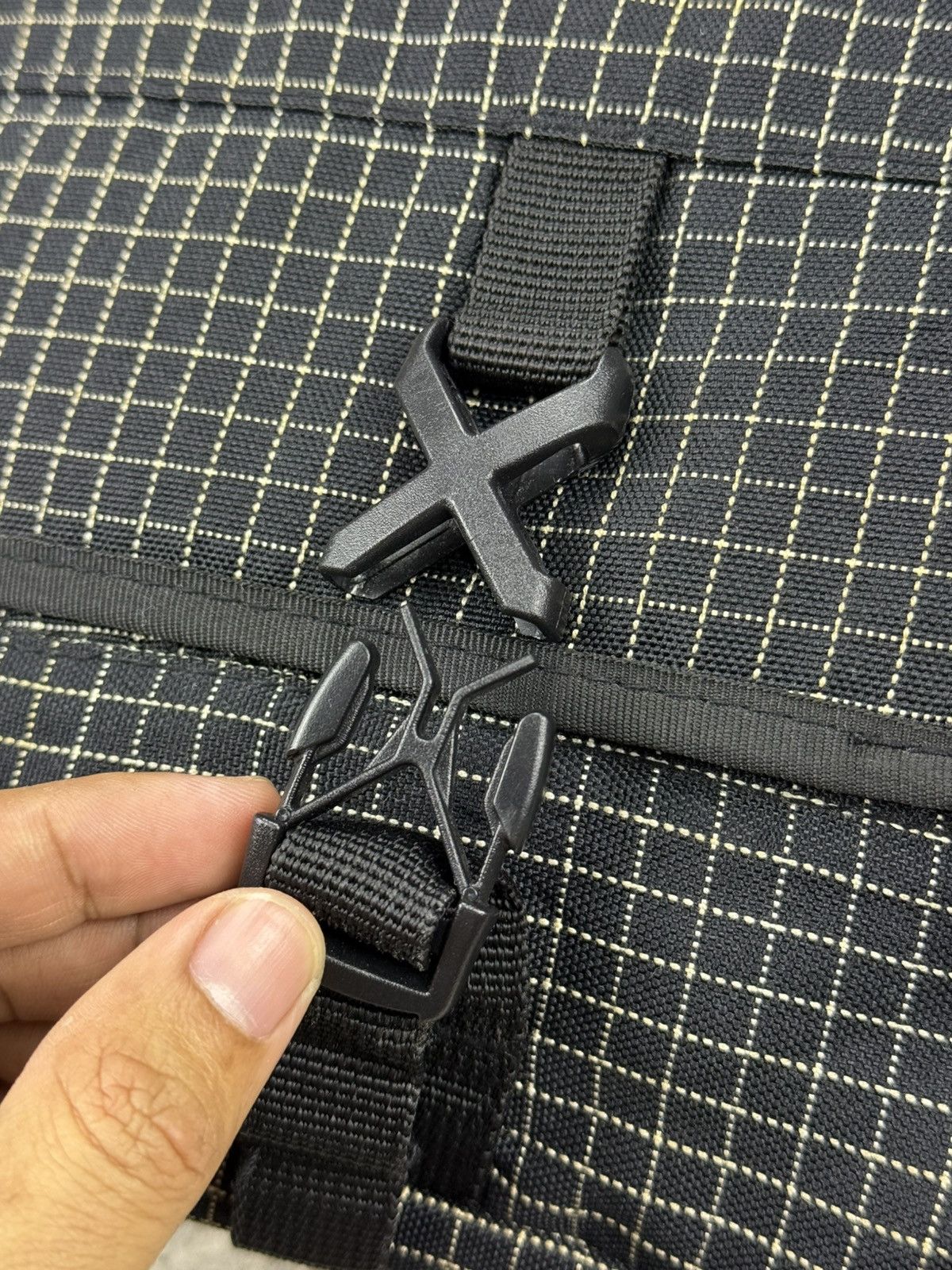 Stussy Vintage RARE 90s STUSSY Small Checked Flip On Sling Bag Size ONE SIZE - 8 Thumbnail