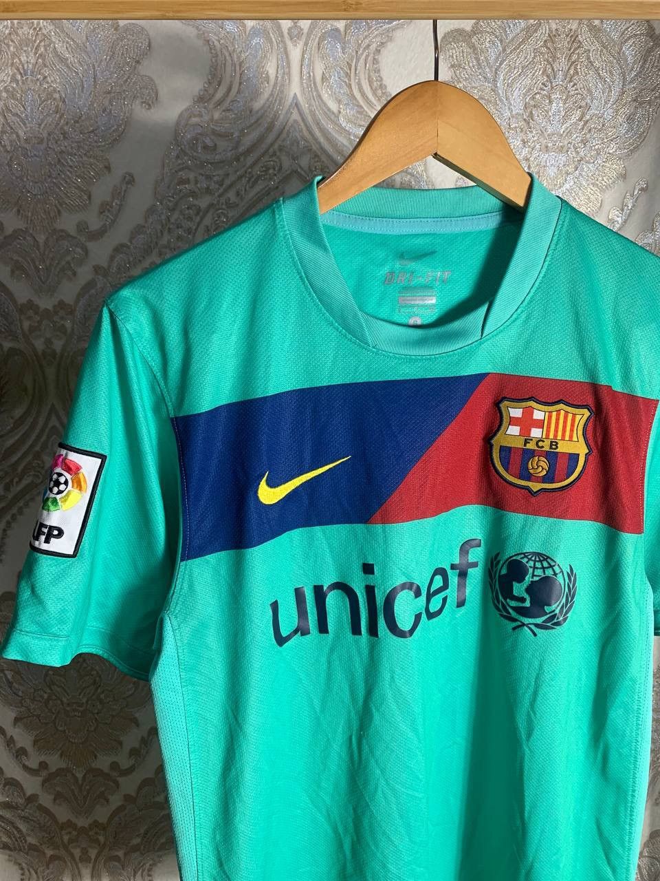 Nike × Vintage VERY RARE NIKE FC BARCELONA SPAIN SOCCER JERSEY BLOKECORE Size US S / EU 44-46 / 1 - 2 Thumbnail