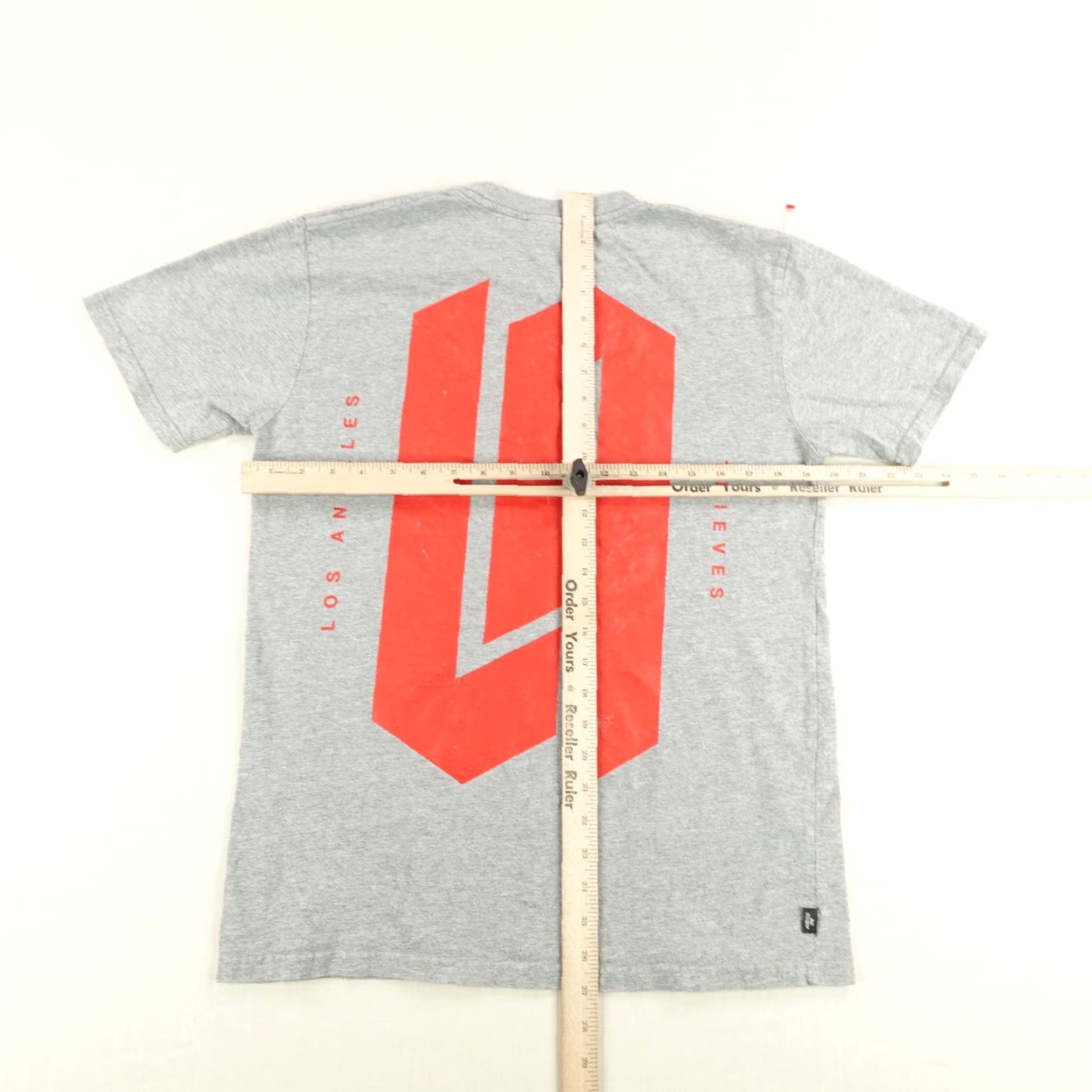 100 Thieves 100 Thieves Shirt Mens M Gray Red LA Streetwear Crewneck Short Sleeve T-Shirt California Skater Size US M / EU 48-50 / 2 - 7 Thumbnail
