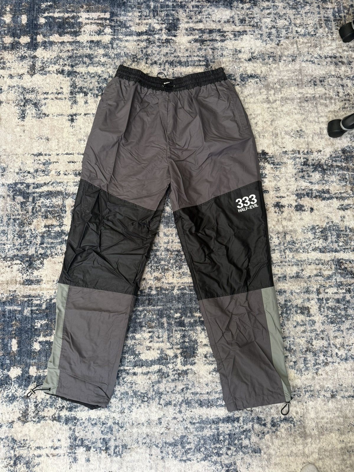 Half Evil Half Evil Tiny Logo Anorak Pants Size US 32 / EU 48 - 1 Thumbnail