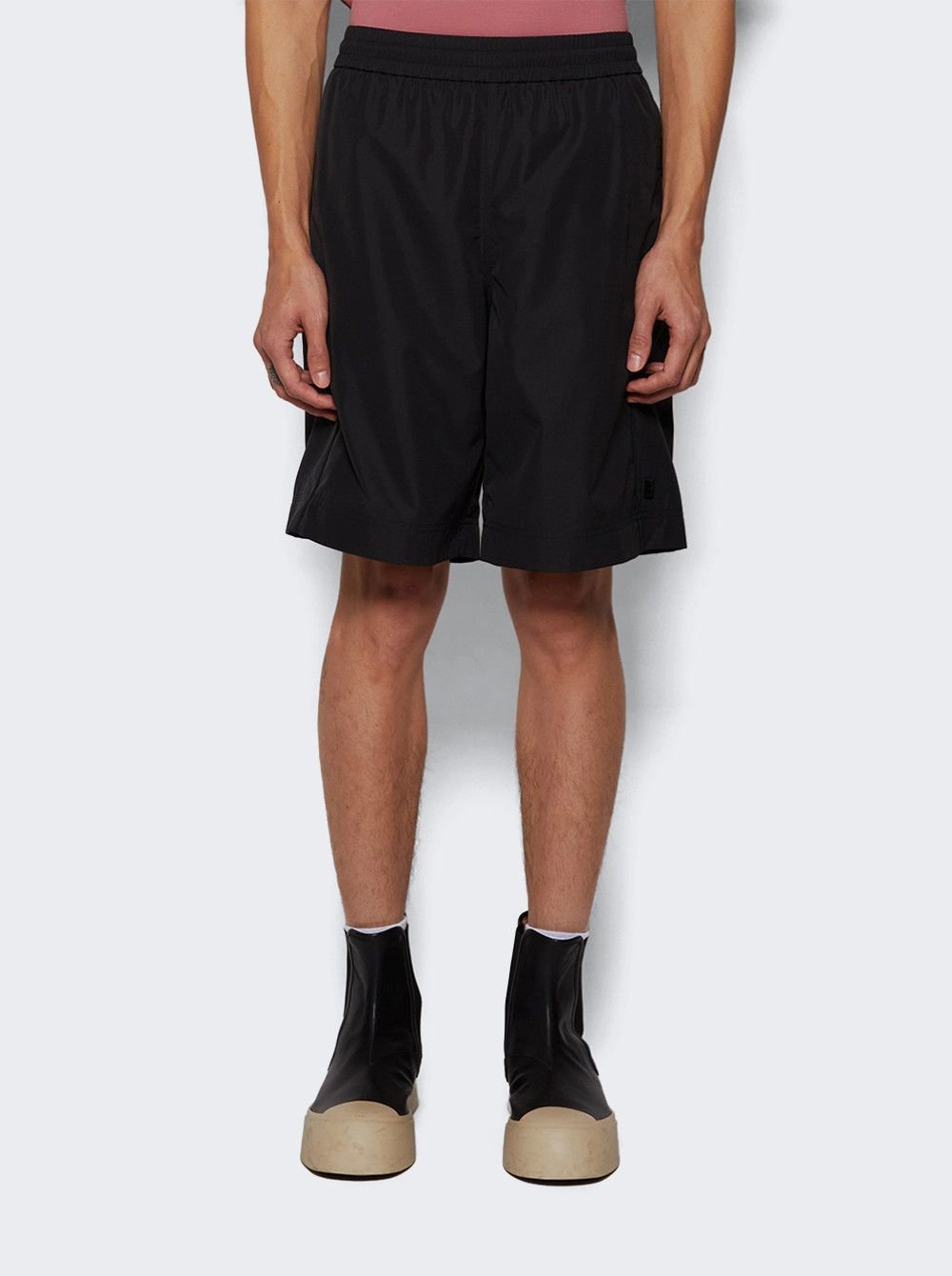 Givenchy o1mle0226 Track Shorts in Black Size US 40 / EU 56 - 3 Thumbnail