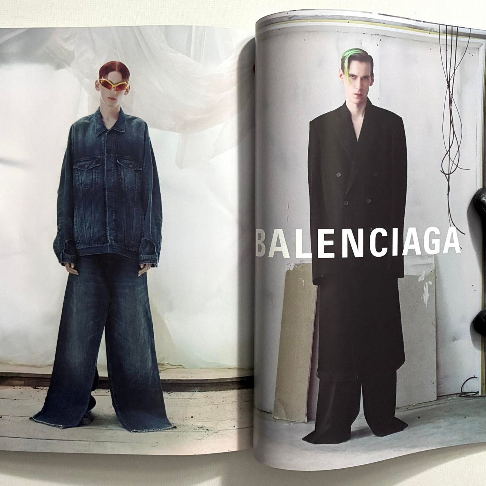 Balenciaga × Brutus × Japanese Brand Brutus Stylebook Magazine 2023-24 Japanese FASHION ISSUE Size ONE SIZE - 2 Thumbnail