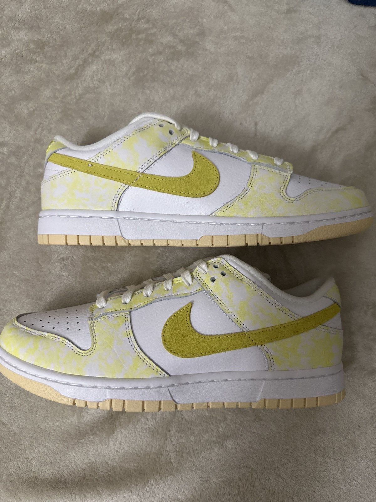 Nike Nike Dunk Yellow Strike Size 10M/11.5F - Deadstock Size US 10 / EU 43 - 1 Thumbnail