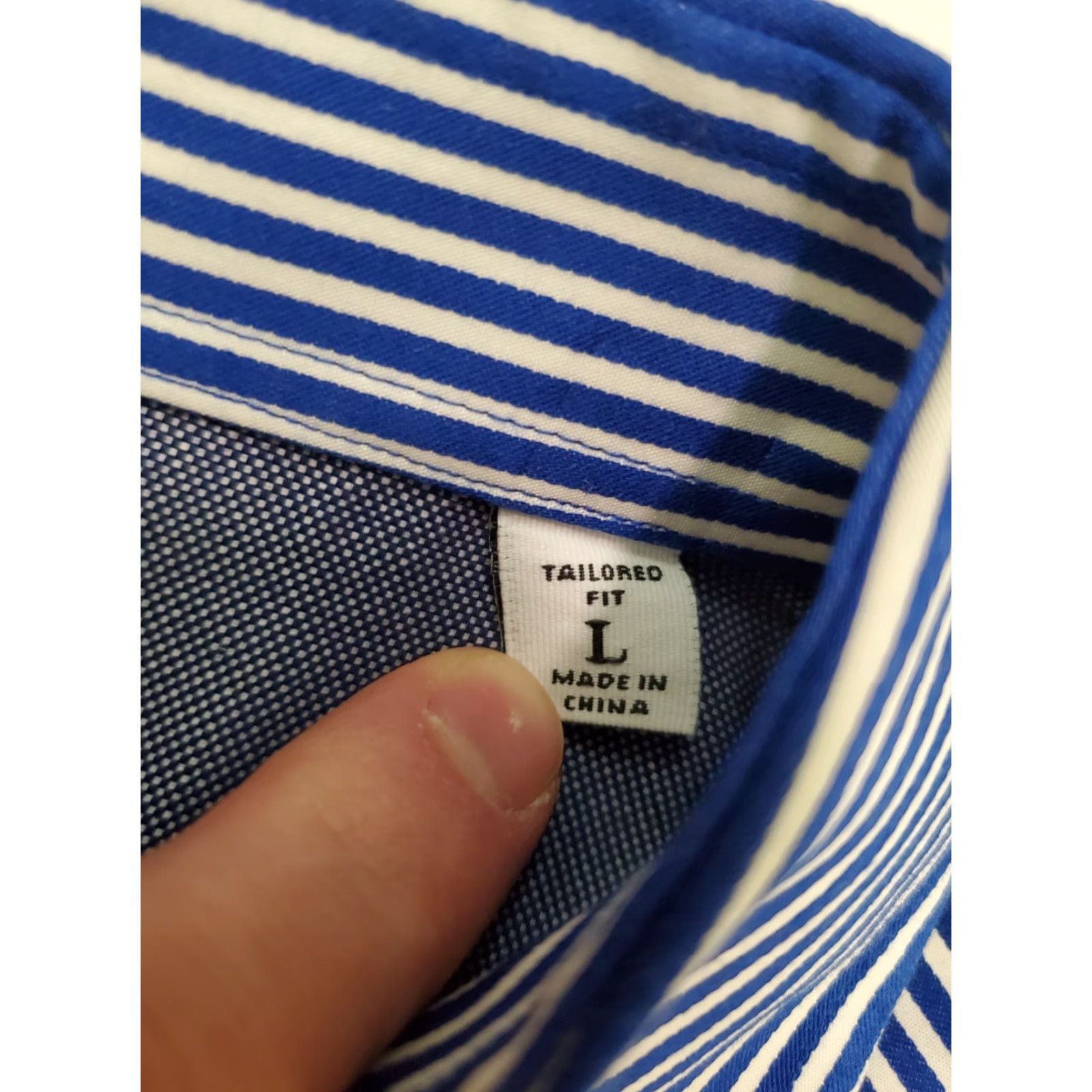 Robert Graham Robert Graham Shirt Men's L Tailored Fit Modern Americana Blue White Striped Button-Up Casual All Seasons Size US L / EU 52-54 / 3 - 7 Thumbnail
