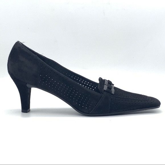 Stuart Weitzman Stuart Weitzman Vintage Perforated Black Suede Pump Size US 9 / IT 39 - 2 Thumbnail