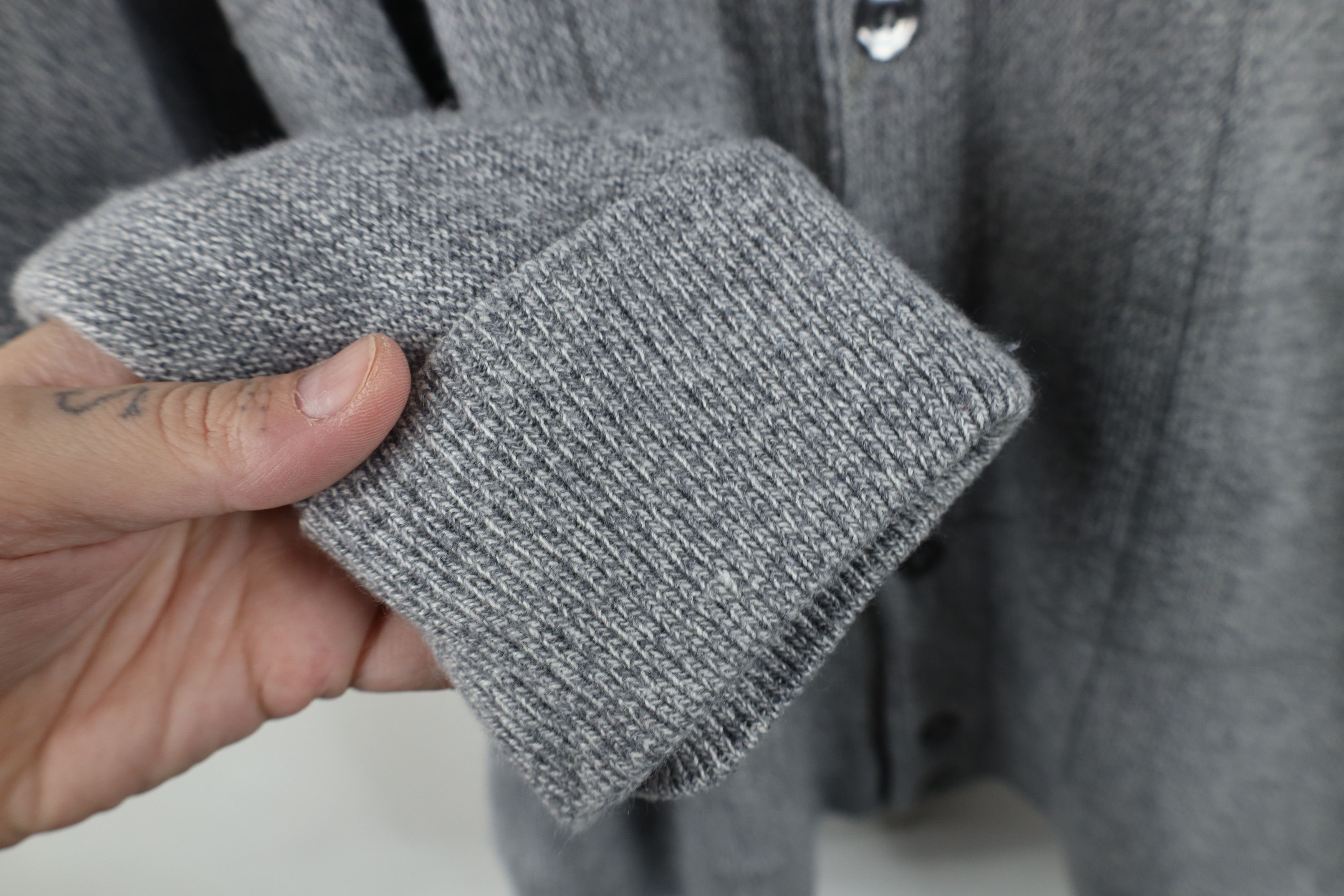 Vintage Vintage 90s Streetwear Knit Button Cardigan Sweater Gray Size US XL / EU 56 / 4 - 6 Thumbnail