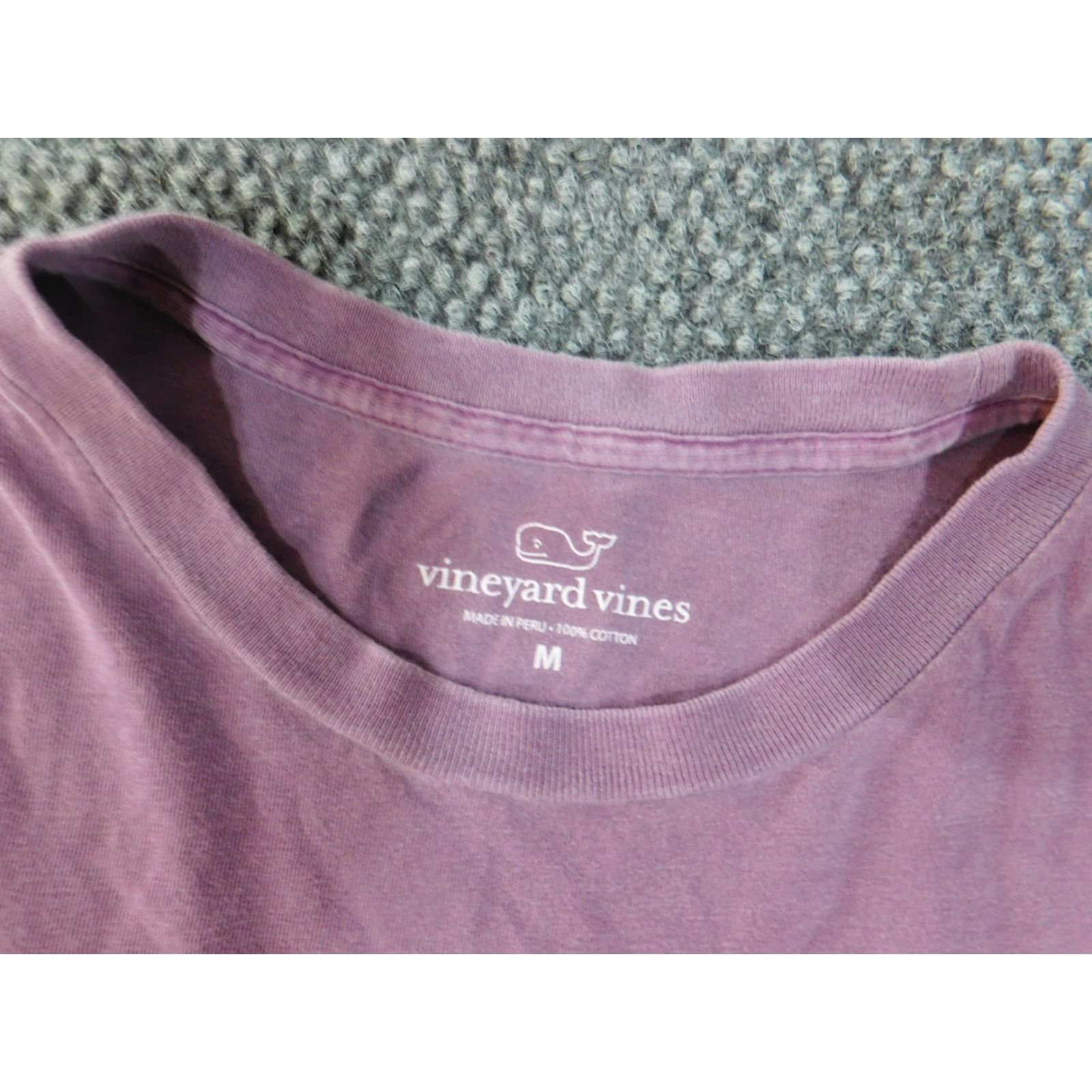 Vineyard Vines Vineyard Vines T-Shirt Mens Medium Purple Graphic Pocket Whale Logo Classic shirt Mens Medium Purple Graphic Pocket Whale Logo Classic Size US M / EU 48-50 / 2 - 5 Thumbnail