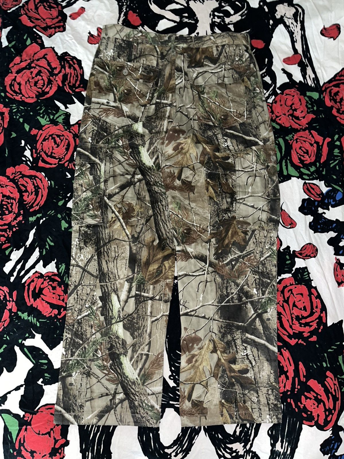 Vintage Crazy Y2K Baggy Skater Faded Tree Camo Wide Leg Cargo Pants Size US 36 / EU 52 - 1 Thumbnail