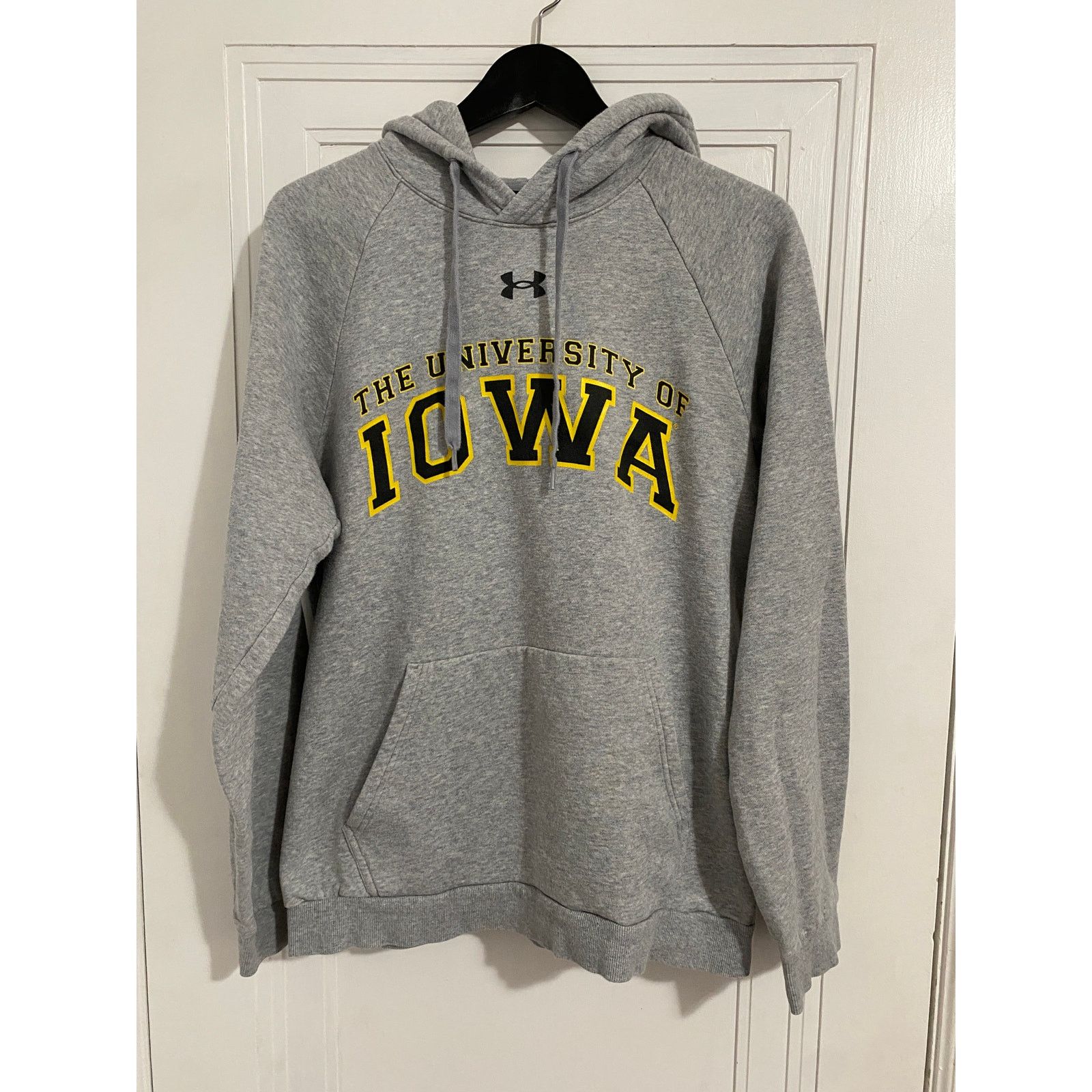 Under Armour University of Iowa Hawkeyes Gray Under Armour Hoodie Size M Size US M / EU 48-50 / 2 - 1 Thumbnail