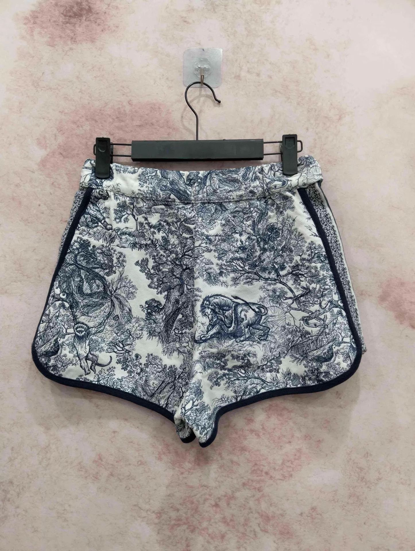 Dior Dior Animal World Print Women's Short Size S Size 26" / US 2 / IT 38 - 2 Thumbnail