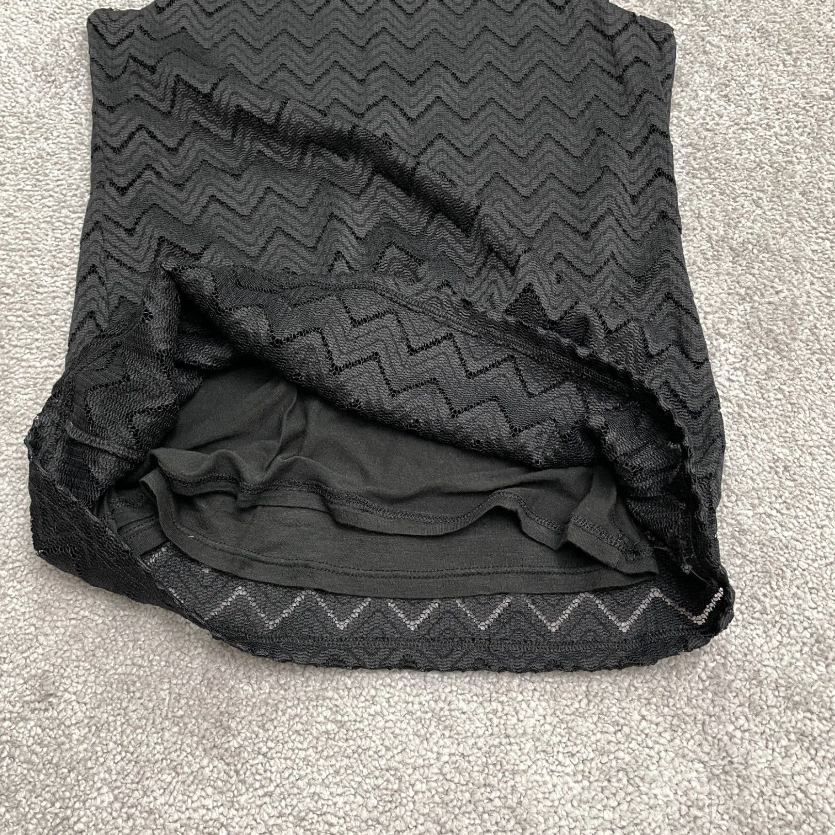 Banana Republic Banana Republic Tank Top Womens XS Black Geometric Sleeveless Casual Stretch Lace Tank Top Size XS / US 0-2 / IT 36-38 - 5 Thumbnail