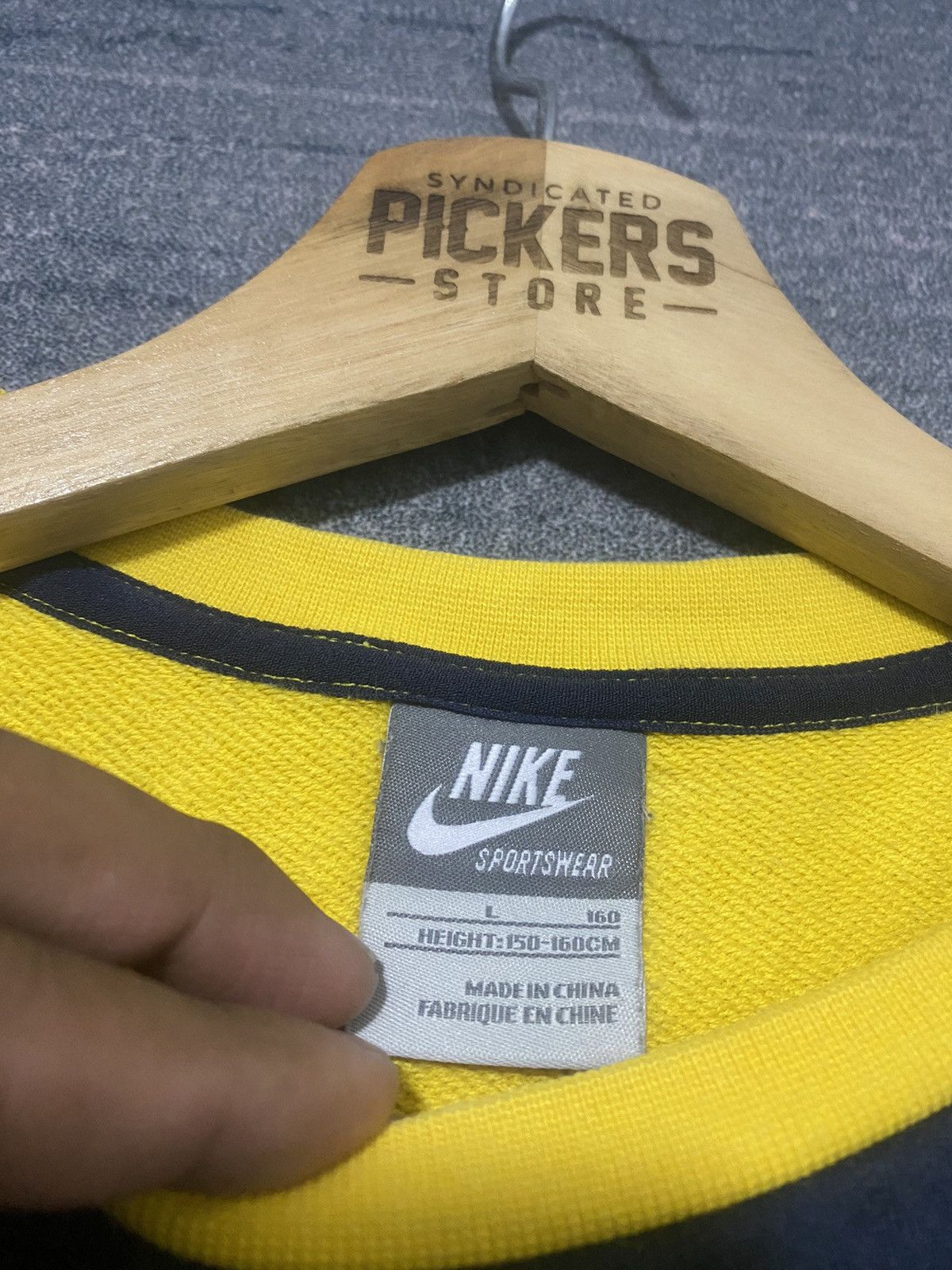 Nike Nike sweatshirt Crewneck Spellout Small Swoosh xS Size US XS / EU 42 / 0 - 3 Thumbnail