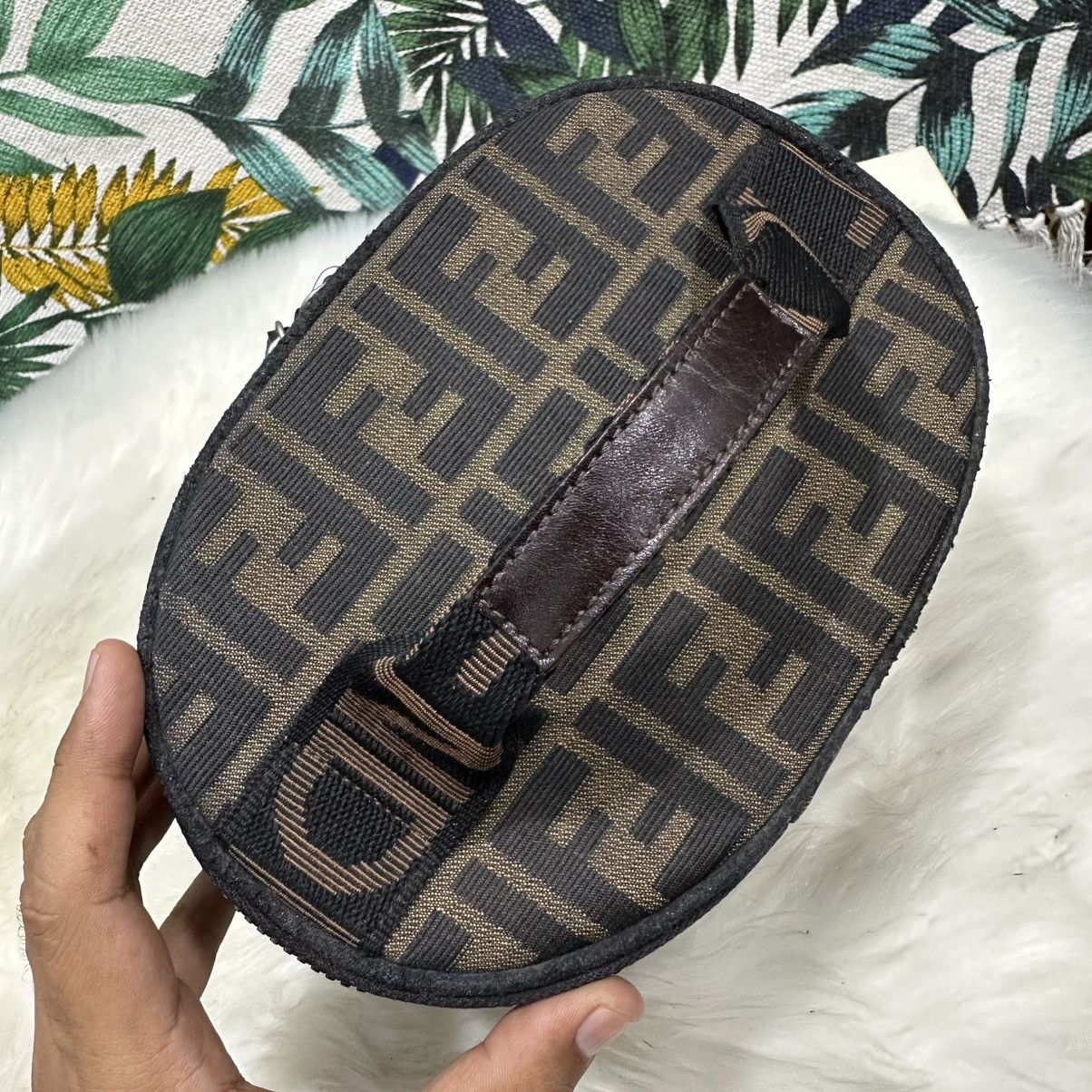 Fendi Authentic Vtg. FENDI Zucca Vanity Bag Size ONE SIZE - 10 Thumbnail