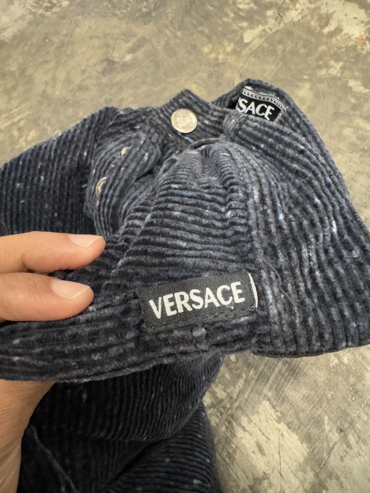 Versace Jeans Couture VINTAGE VERSACE JEANS COUTURE CORDUROY PANTS Size US 30 / EU 46 - 7 Thumbnail