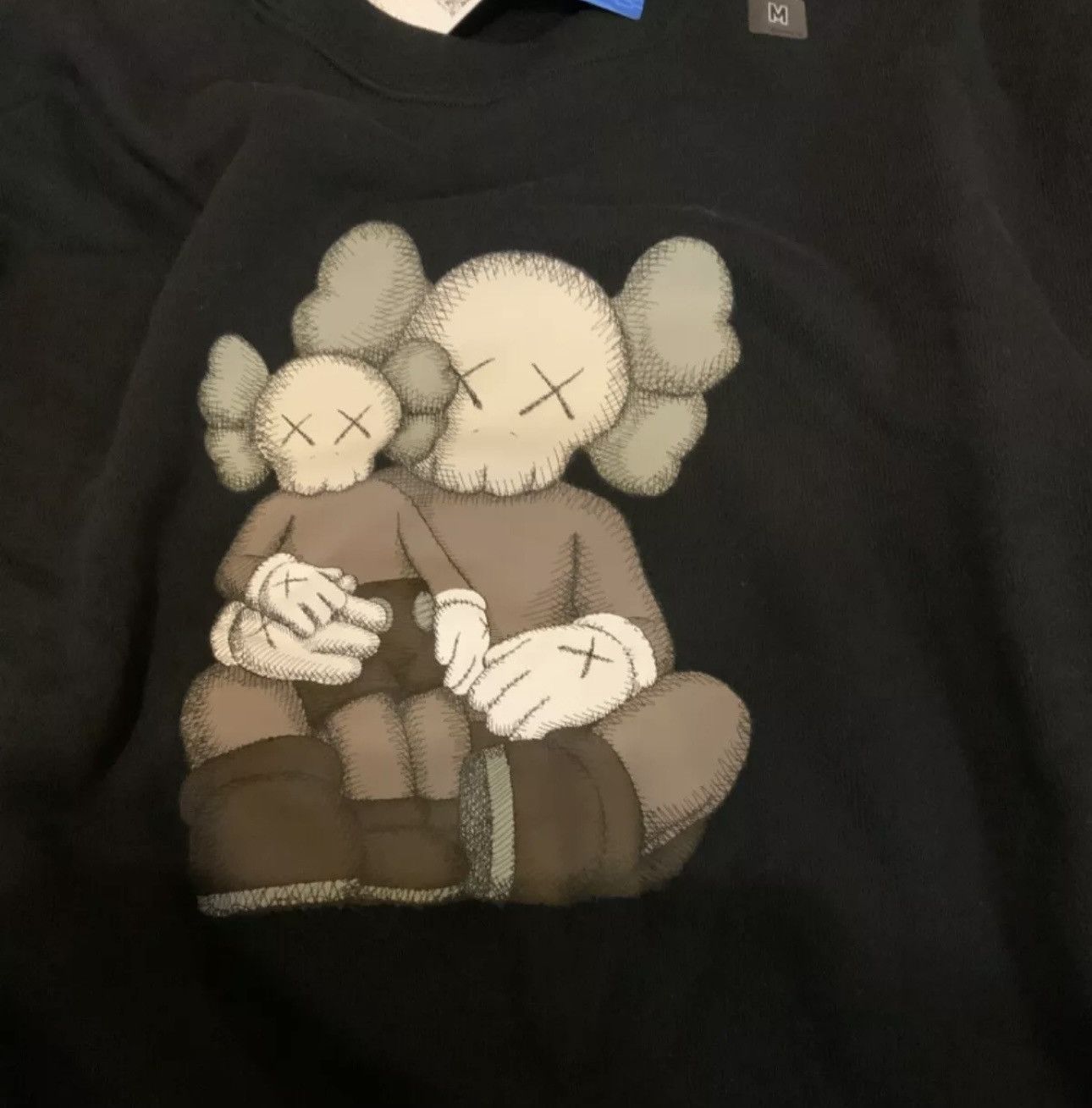 Kaws × Uniqlo Uniqlo x KAWS Long-Sleeve Sweatshir Asian Size M Size US M / EU 48-50 / 2 - 4 Thumbnail