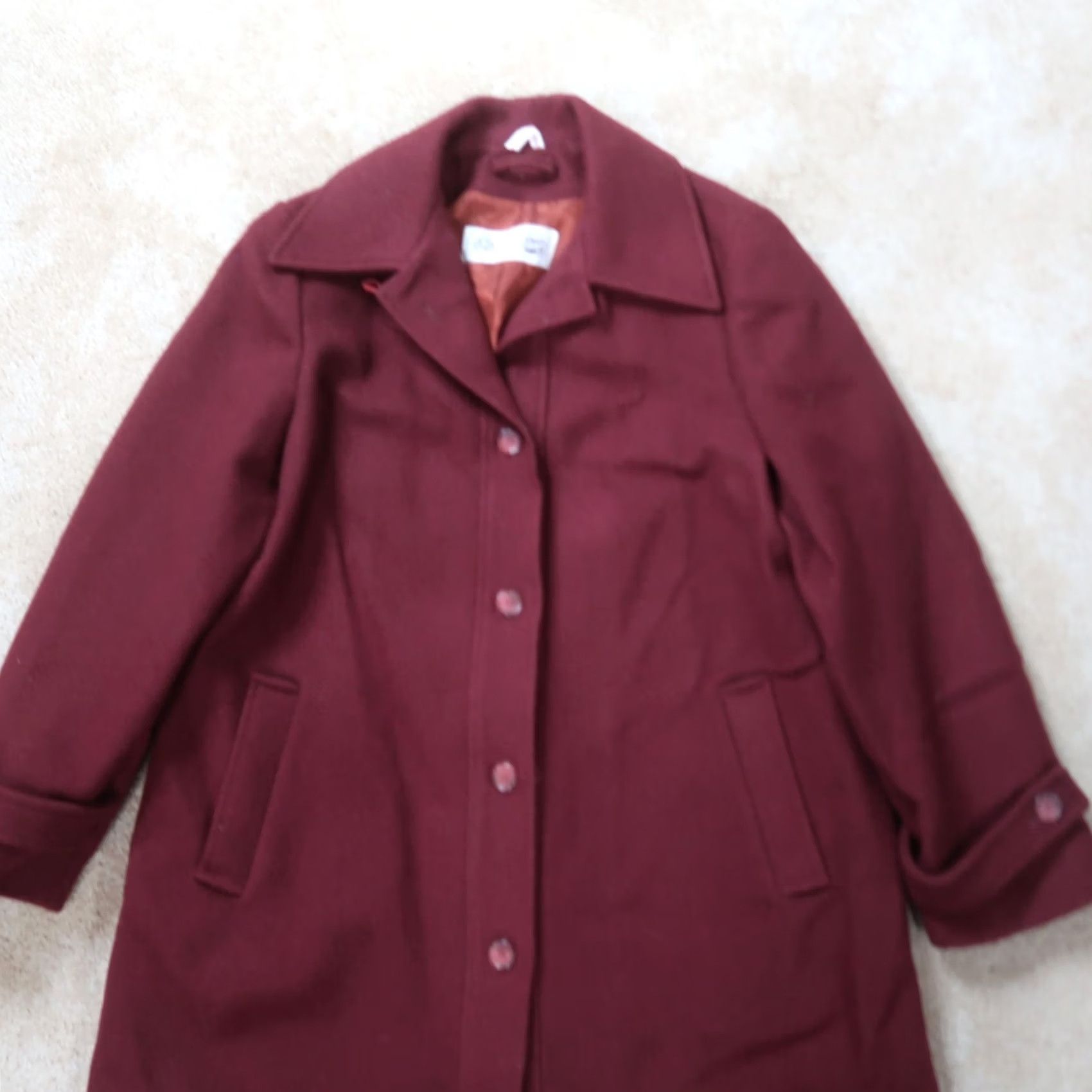 Vintage VINTAGE Saxton Hall Coat Woman's 20 Red Wool Long Overcoat Button Lined 80s 90s USA Mens Women Girls Size 3XL / US 20-22 - 2 Thumbnail