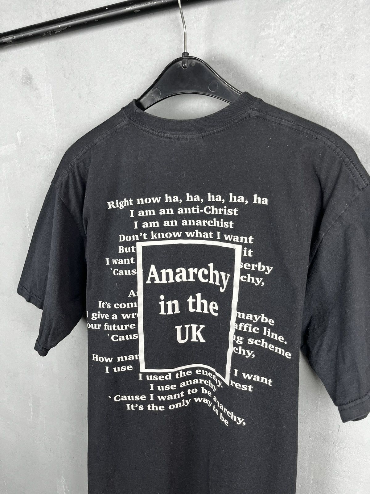 Band Tees × Vintage Vintage Sex Pistols Anarachy In The UK Punk Band Tee Rare Size US M / EU 48-50 / 2 - 4 Thumbnail