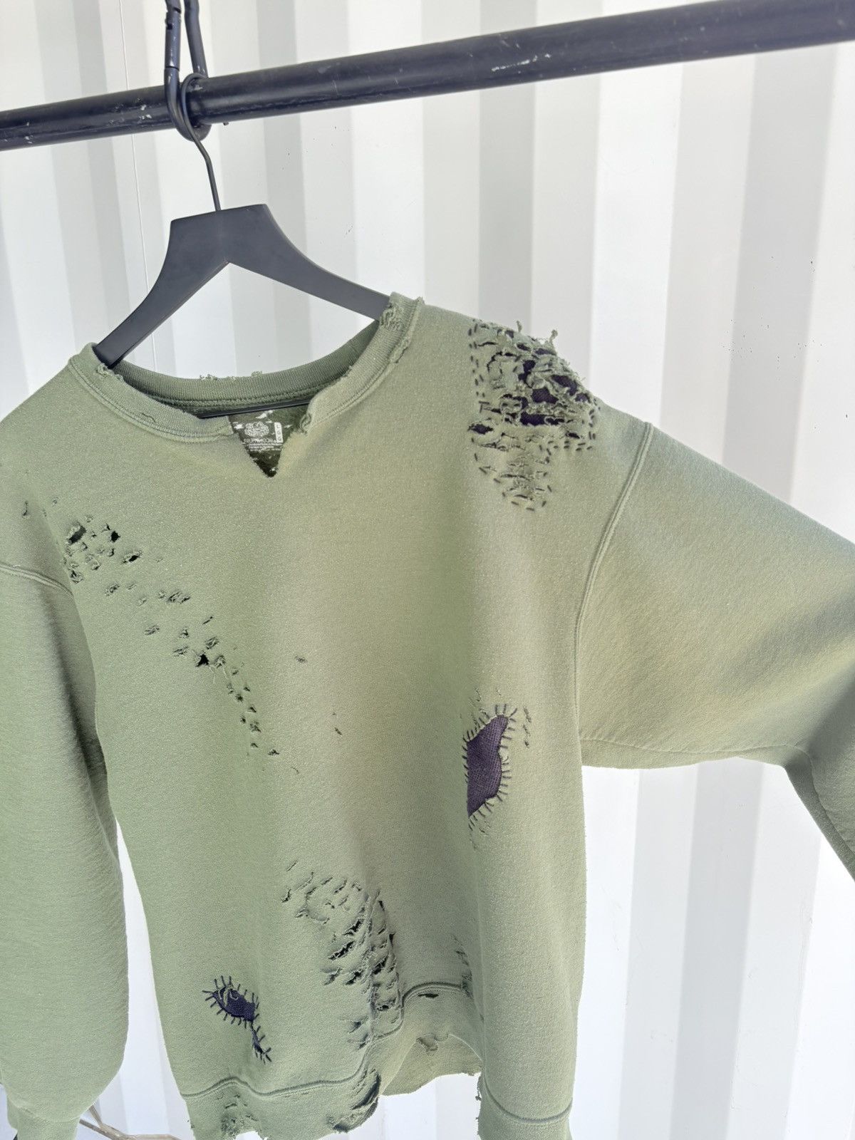 Vintage Vintage Boxy Thrashed Sun Faded Sweatshirt Grunge Size US L / EU 52-54 / 3 - 3 Thumbnail