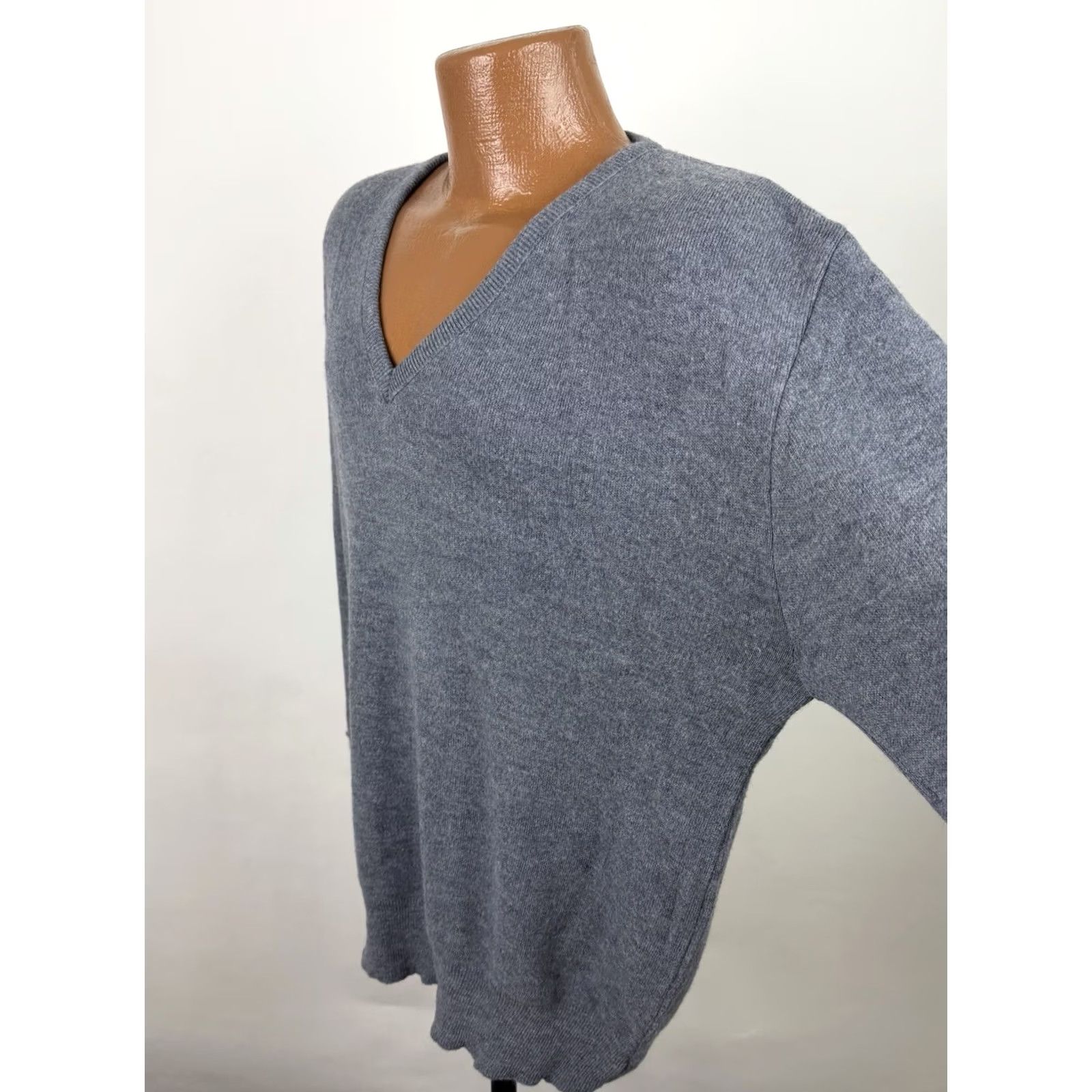 Vintage VINTAGE Puritan Sweater Mens XL V-Neck Knit Pullover Gray Heather Minimal Golf 80s 90s Retro Pullover Men XLLid Size US XL / EU 56 / 4 - 7 Thumbnail