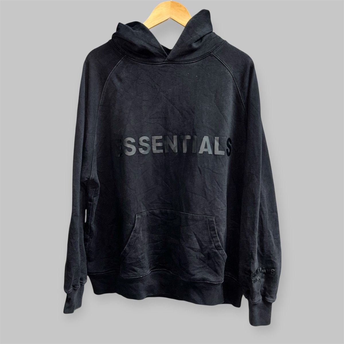 Fear of God Essentials Oversized Big Spell Logo Black Pullover Hoodie Size US M / EU 48-50 / 2 - 2 Thumbnail