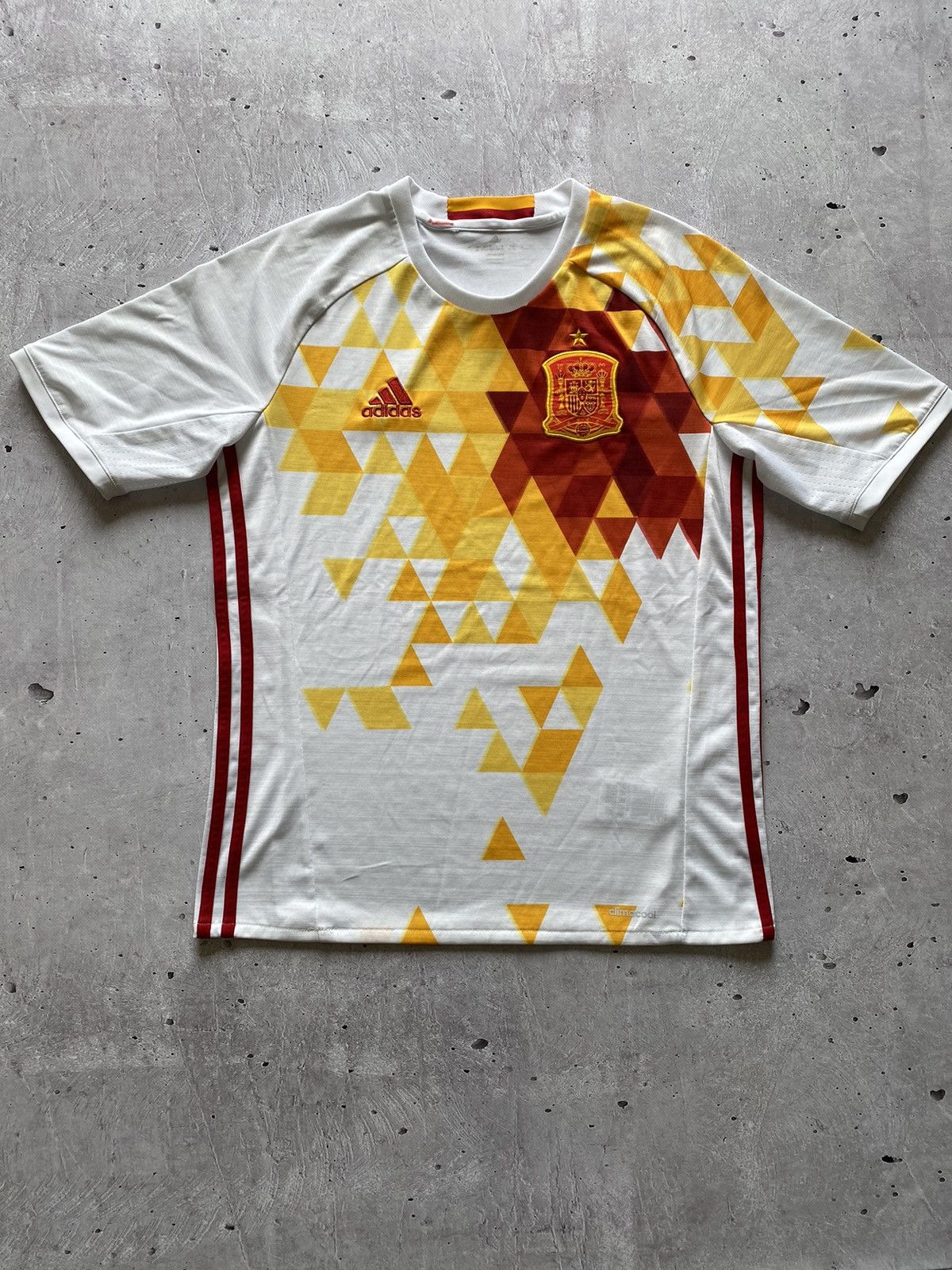 Adidas 👑Vintage Adidas Spain Away 2016 Mens Football Shirt Soccer Size US S / EU 44-46 / 1 - 2 Thumbnail