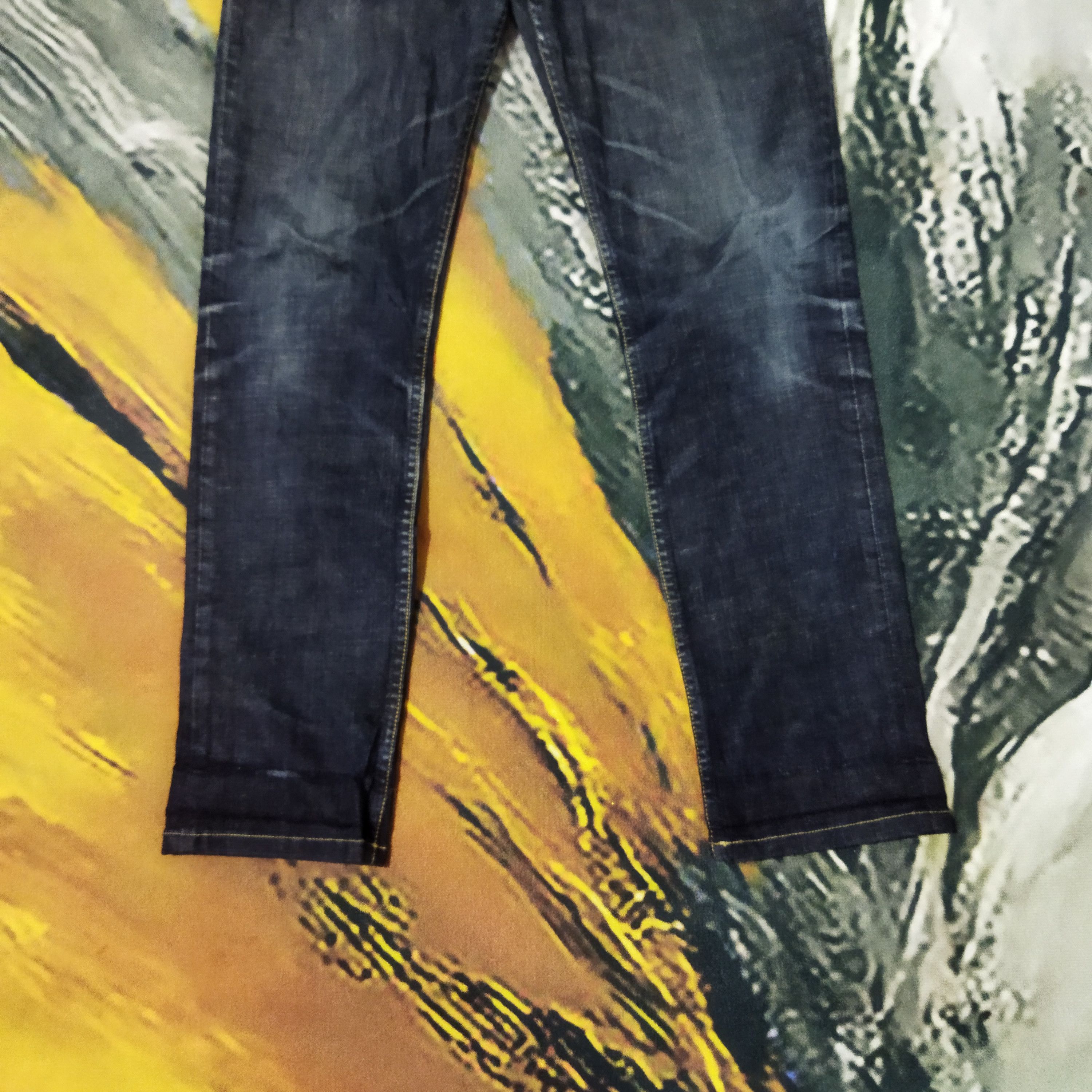 Japanese Brand VINTAGE JAPANESE SPRING WAIST DISTRESSED BLACK JEANS PANTS Size US 29 - 3 Thumbnail