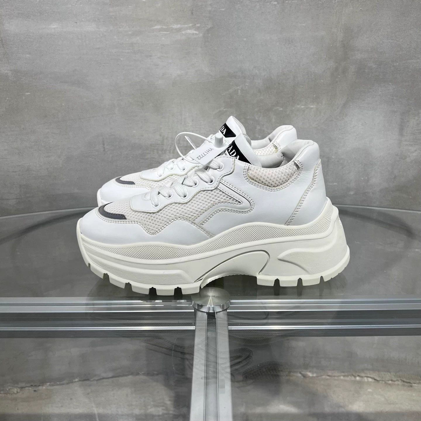 Prada Prada platform dad shoe white 38 Size US 7 / IT 37 - 3 Thumbnail