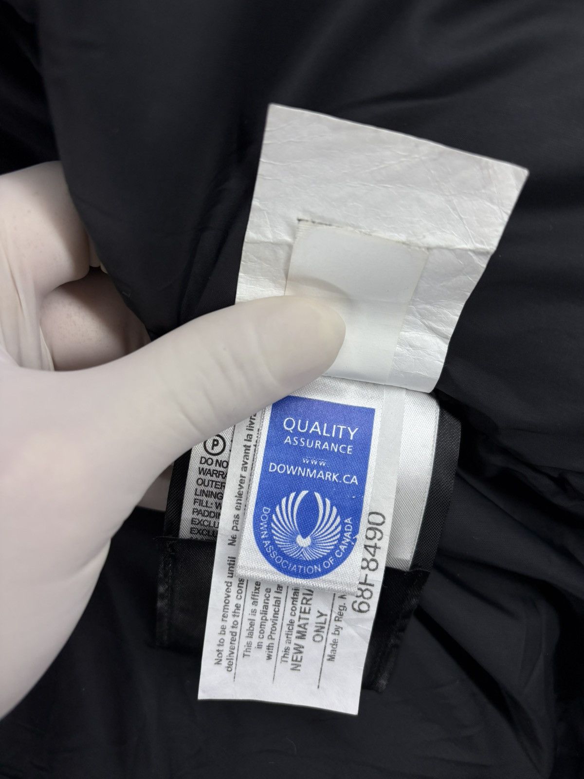 Canada Goose Canada Goose parka chateau coat midlength jacket Size US M / EU 48-50 / 2 - 12 Thumbnail