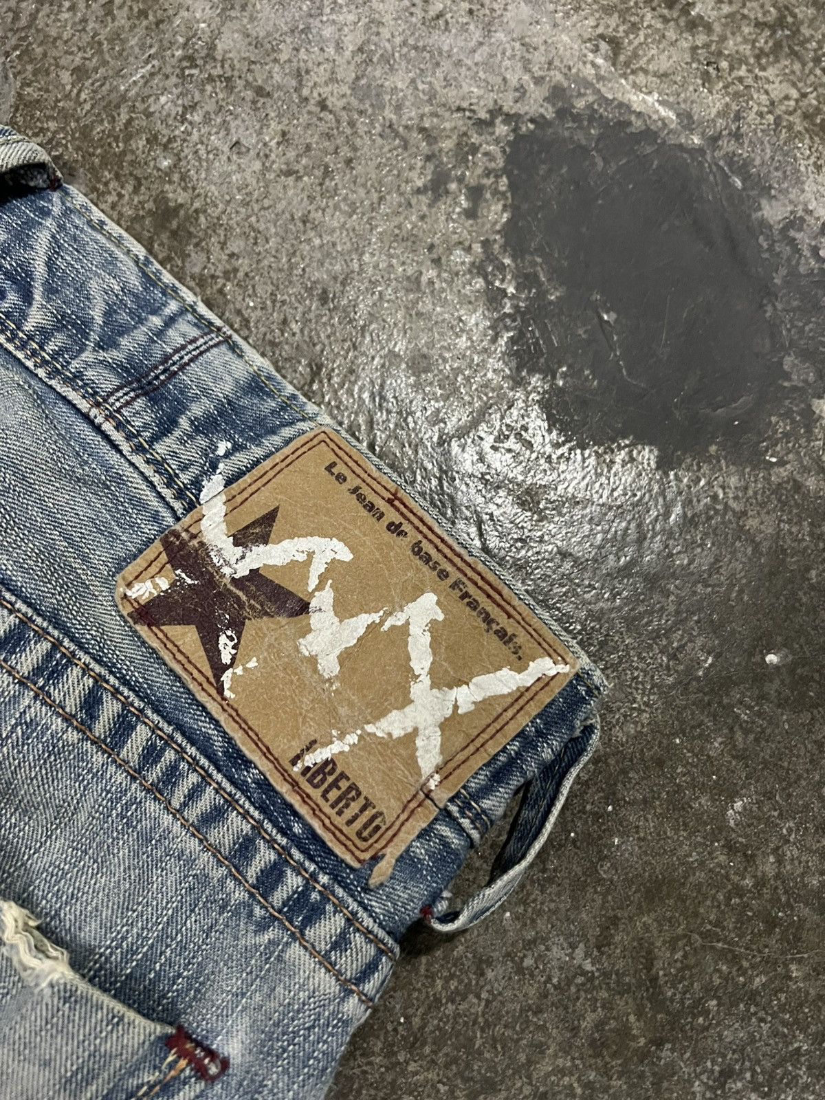 If Six Was Nine LIBERTO DISTRESSED FADED JEAN Size US 32 / EU 48 - 19 Thumbnail