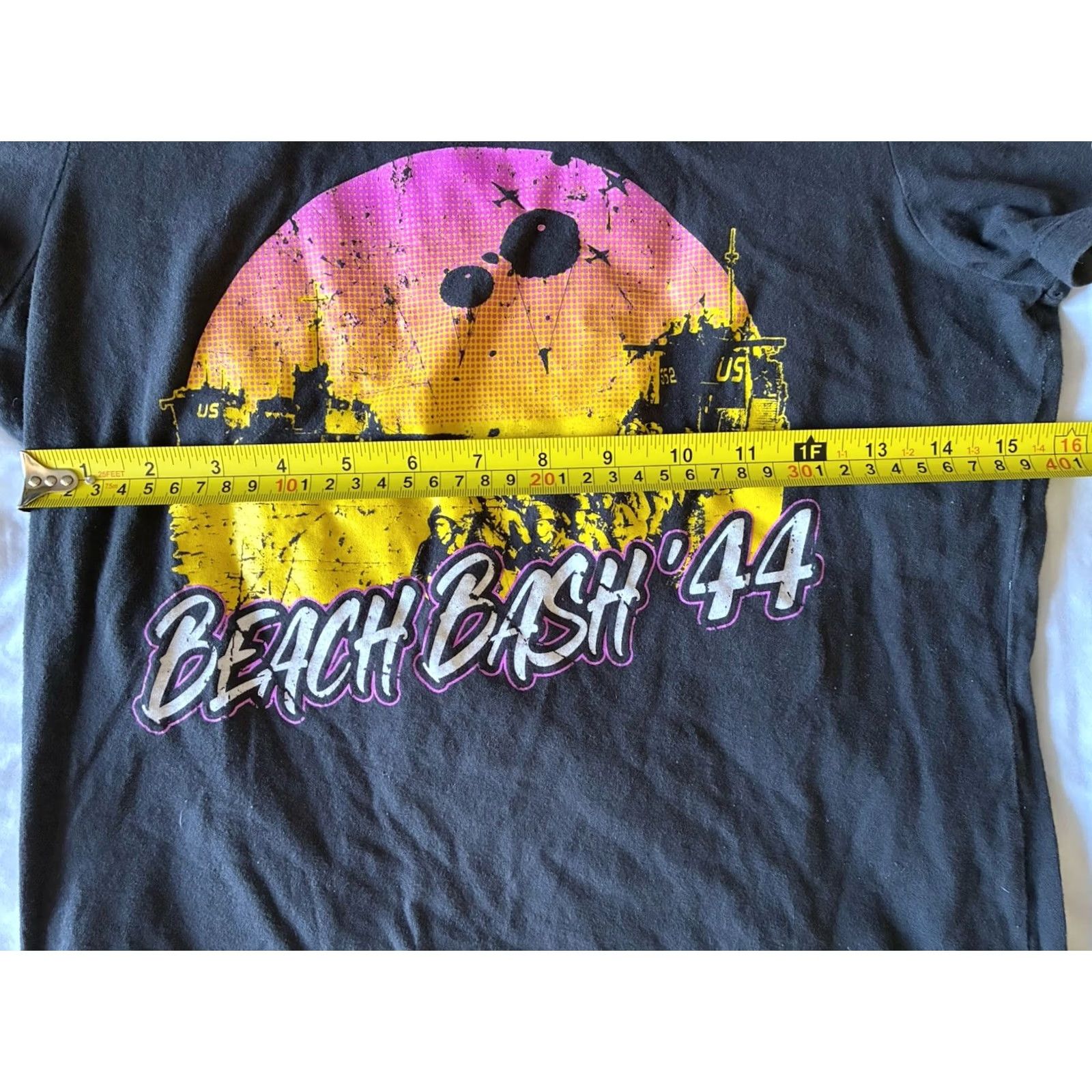Vintage Grunt Style Beach Bash 44 T Shirt Men Large Black Short Sleeve Cotton Graphic Size US L / EU 52-54 / 3 - 7 Thumbnail