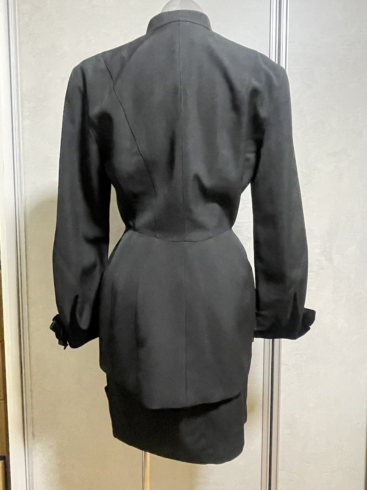 Thierry Mugler THIERRY MUGLER Velvet suit Size S / US 4 / IT 40 - 6 Thumbnail