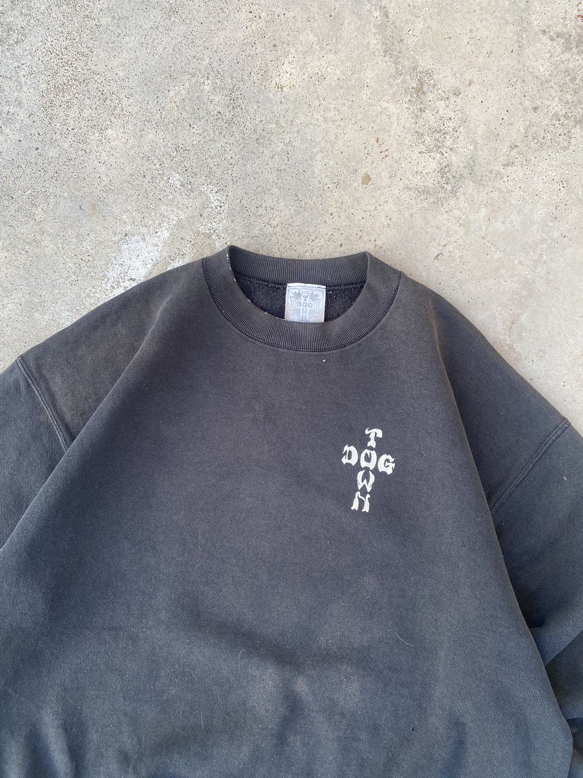 Dogtown Vintage 90s Thrashed Faded DogTown Skate Baggy Sweatshirt Size US XL / EU 56 / 4 - 4 Thumbnail
