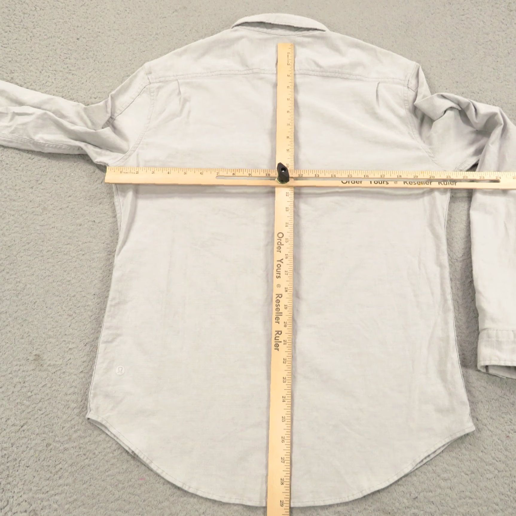 Lululemon Lululemon Shirt Men Medium Commission Oxford Button Down Light Grey Office Work Shirt Size US M / EU 48-50 / 2 - 7 Thumbnail