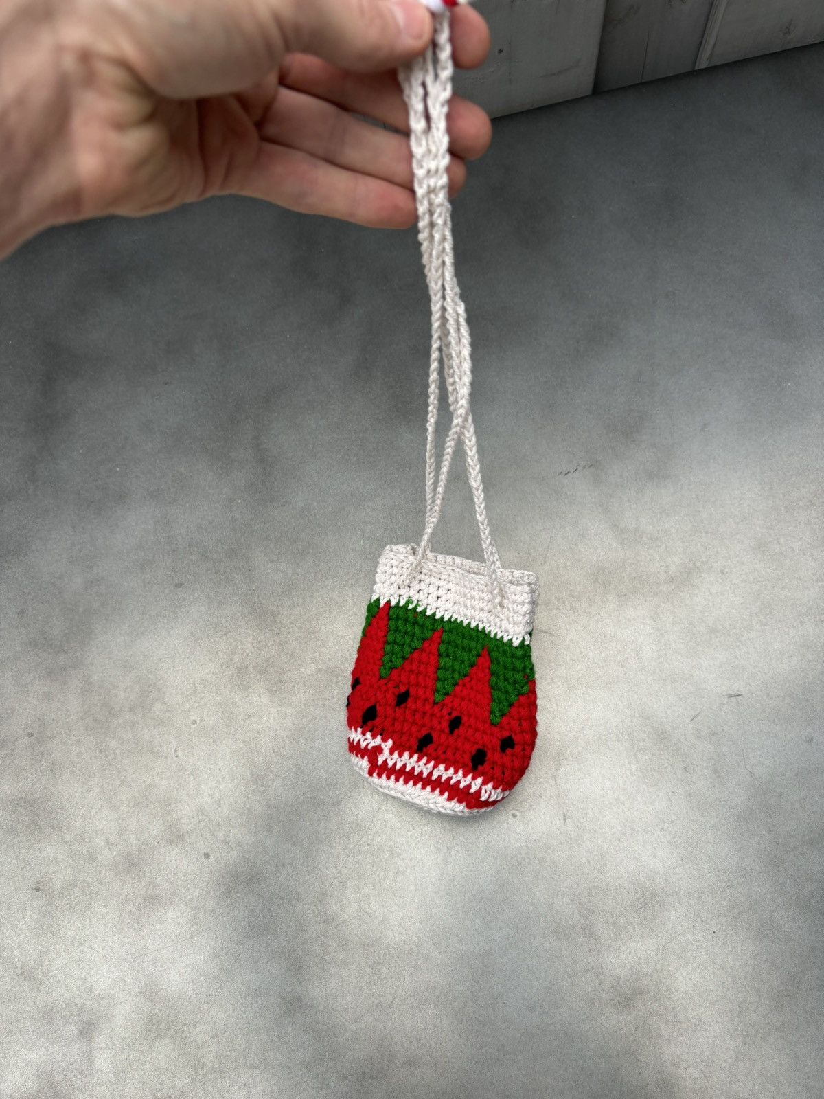 Vintage Strawberry Crochet Mini Bag Hand Knit Sling Bag Key Pouch Size ONE SIZE - 3 Thumbnail