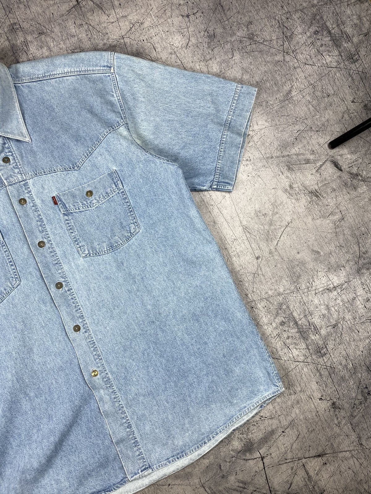 Levi's × Levi's Vintage Clothing × Vintage Vintage Levis Button Up Denim Shirt 90s y2k Size US XL / EU 56 / 4 - 3 Thumbnail