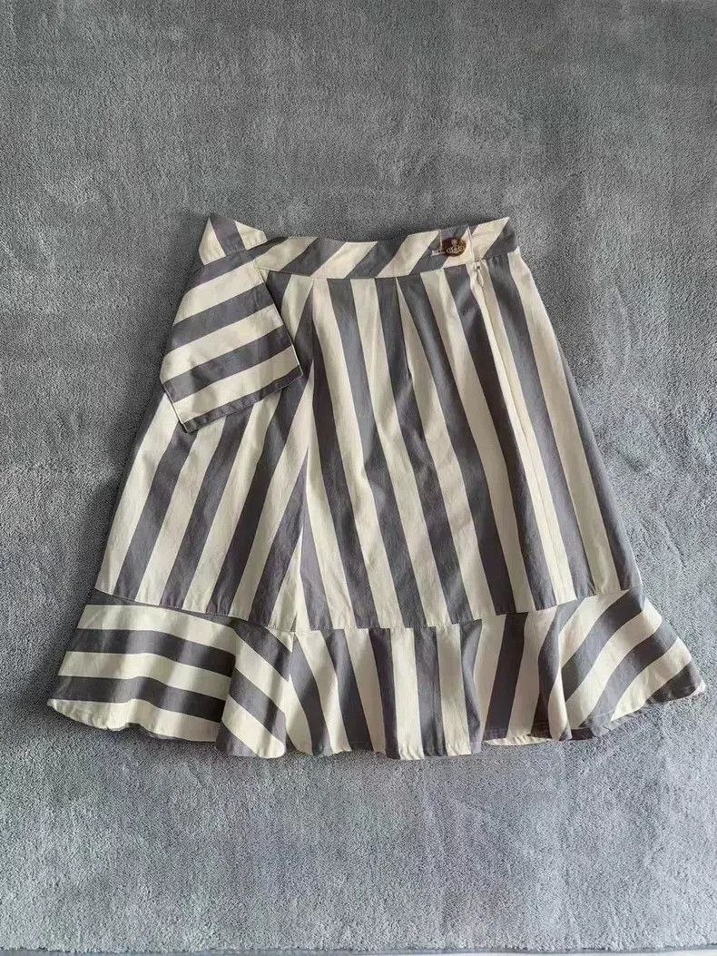 Vivienne Westwood Vivienne Westwood size 2 Mermaid Skirt Size 42" / US 20 - 1 Thumbnail
