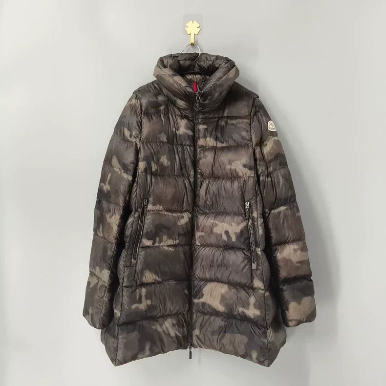 Moncler Moncler Camo Sleeve Logo Down Jacket-yf Size US XS / EU 42 / 0 - 1 Thumbnail