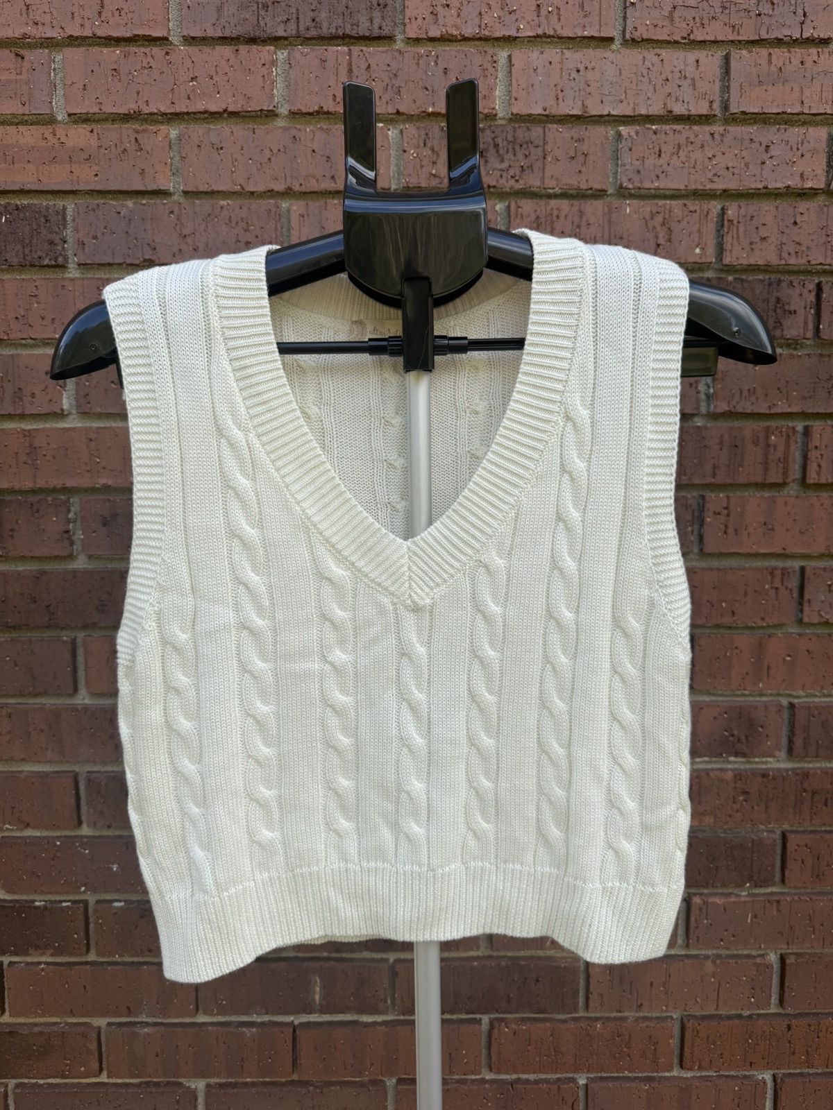 Other Altar’d State Sleeveless Cable Knit Sweater Vest Top Cream Size XS / US 0-2 / IT 36-38 - 1 Thumbnail