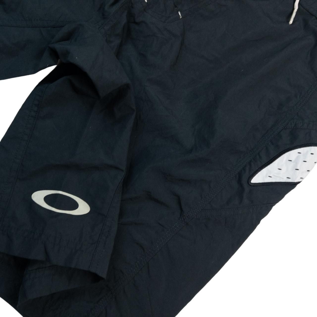 Oakley Vintage Oakley Beach Shorts Size W32 Size US 32 / EU 48 - 5 Thumbnail