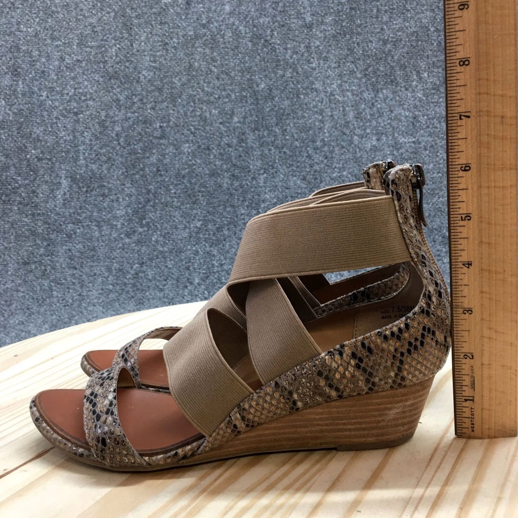 Chinese Laundry Nike Sandals Womens Strappy Brown Snakeskin Wedge Heel 7.5 M UK 5 US 7.5 EU 38 XS N/A Size US 8 / IT 38 - 7 Thumbnail