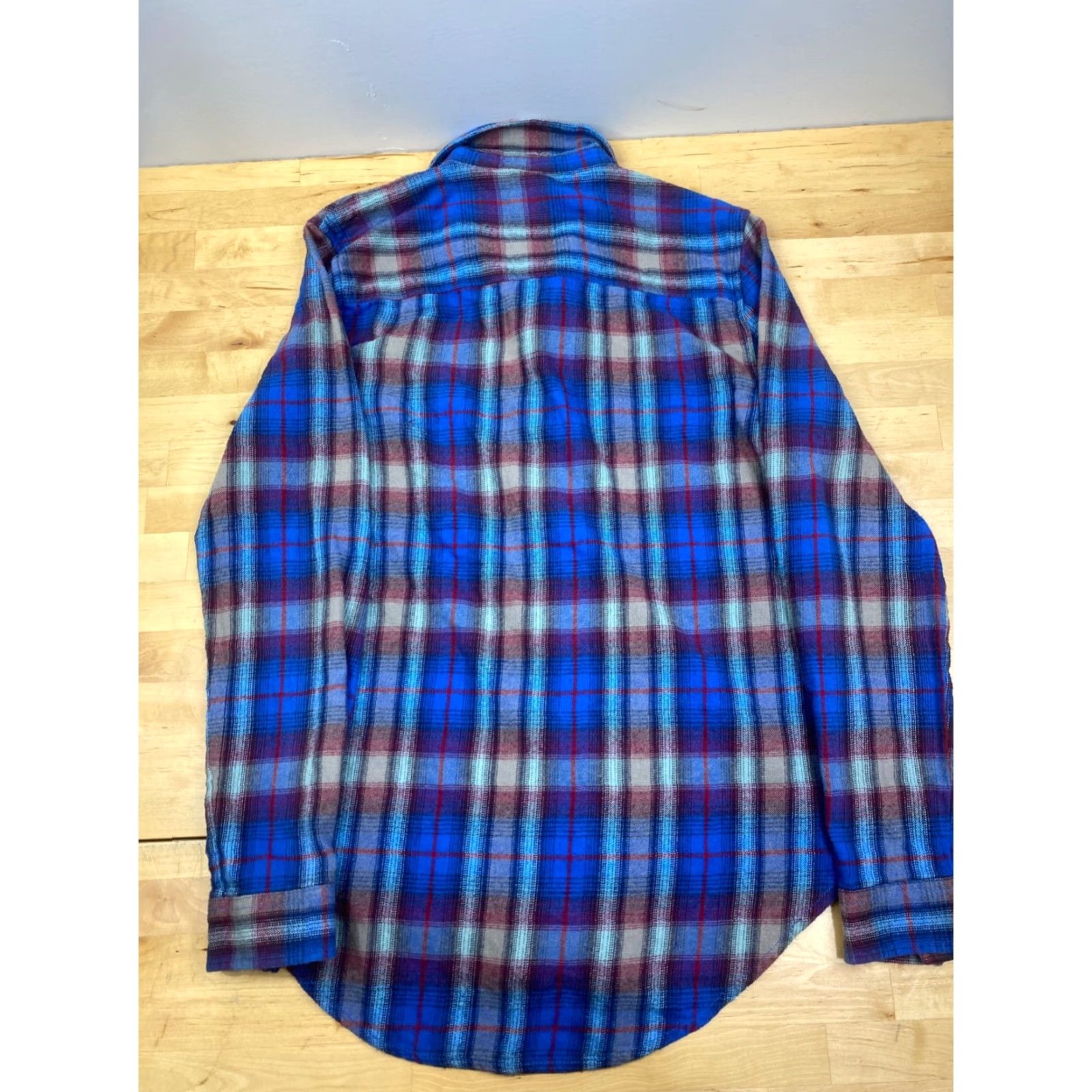 Vans Vans Plaid Flannel Womens L Blue Casual Skate Surf Long Sleeve Button-Up Collar Shirt (Regular) Size L / US 10 / IT 46 - 6 Thumbnail