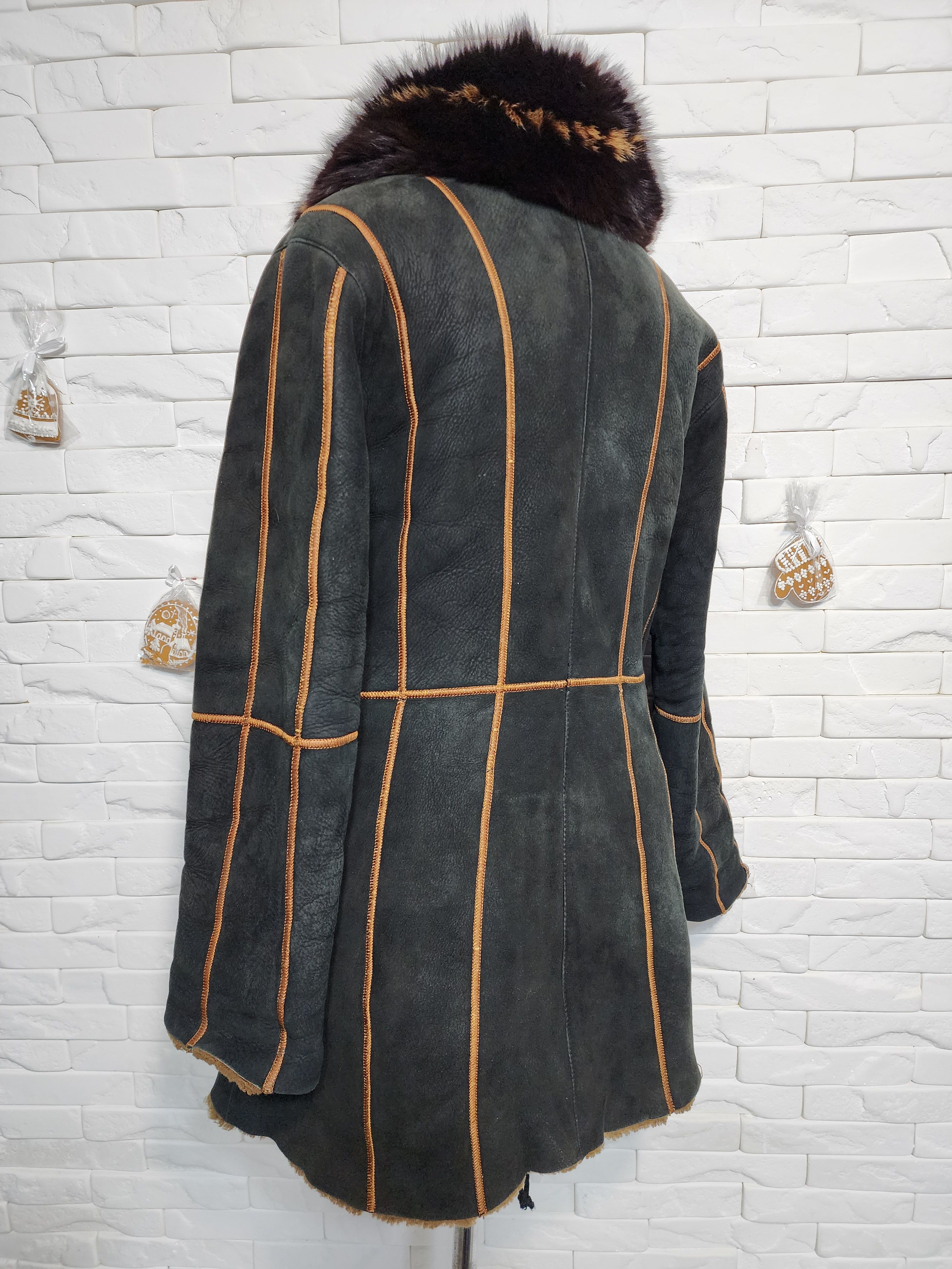 Furla Brown Sheepskin Coat: Fluffy Collar, Decorative Buttons Size L / US 10 / IT 46 - 6 Thumbnail
