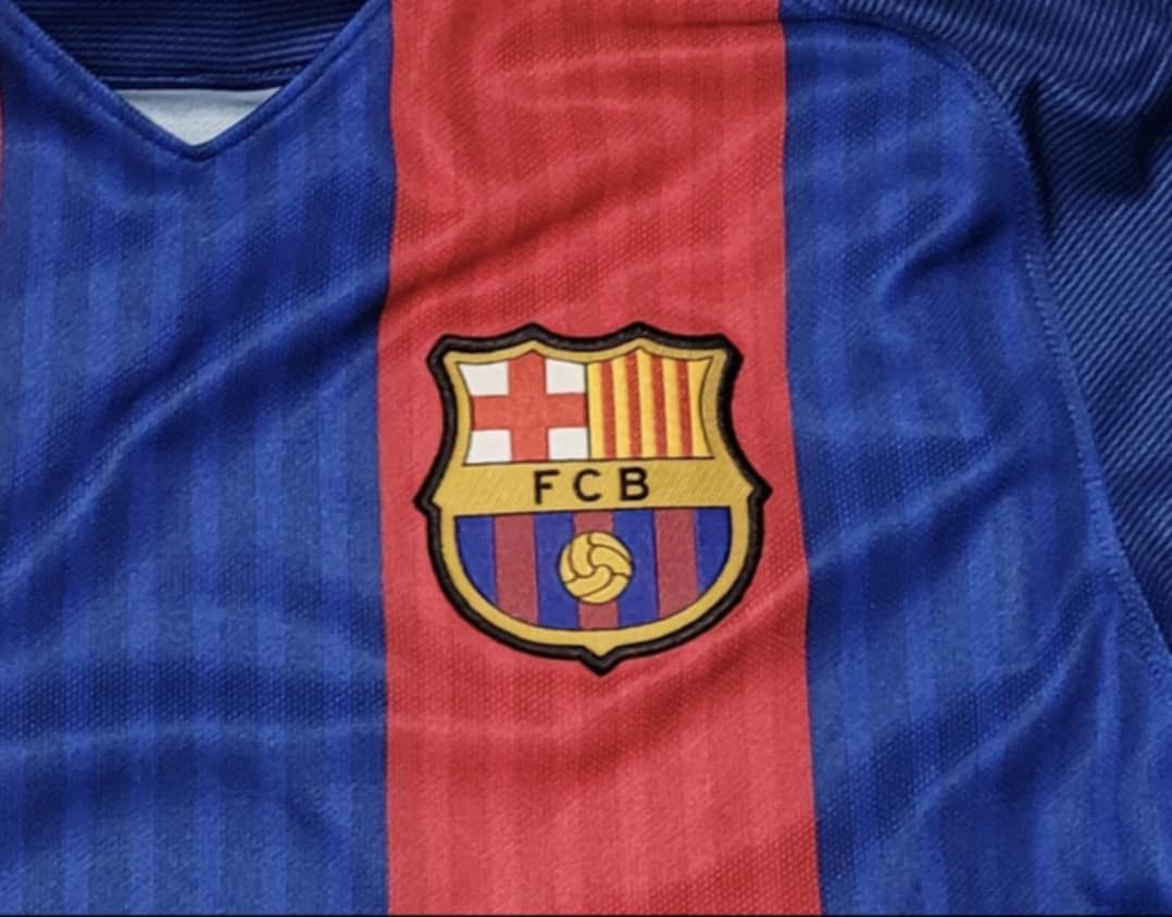 Nike Barcelona 2016/2017 jersey Size US M / EU 48-50 / 2 - 4 Thumbnail