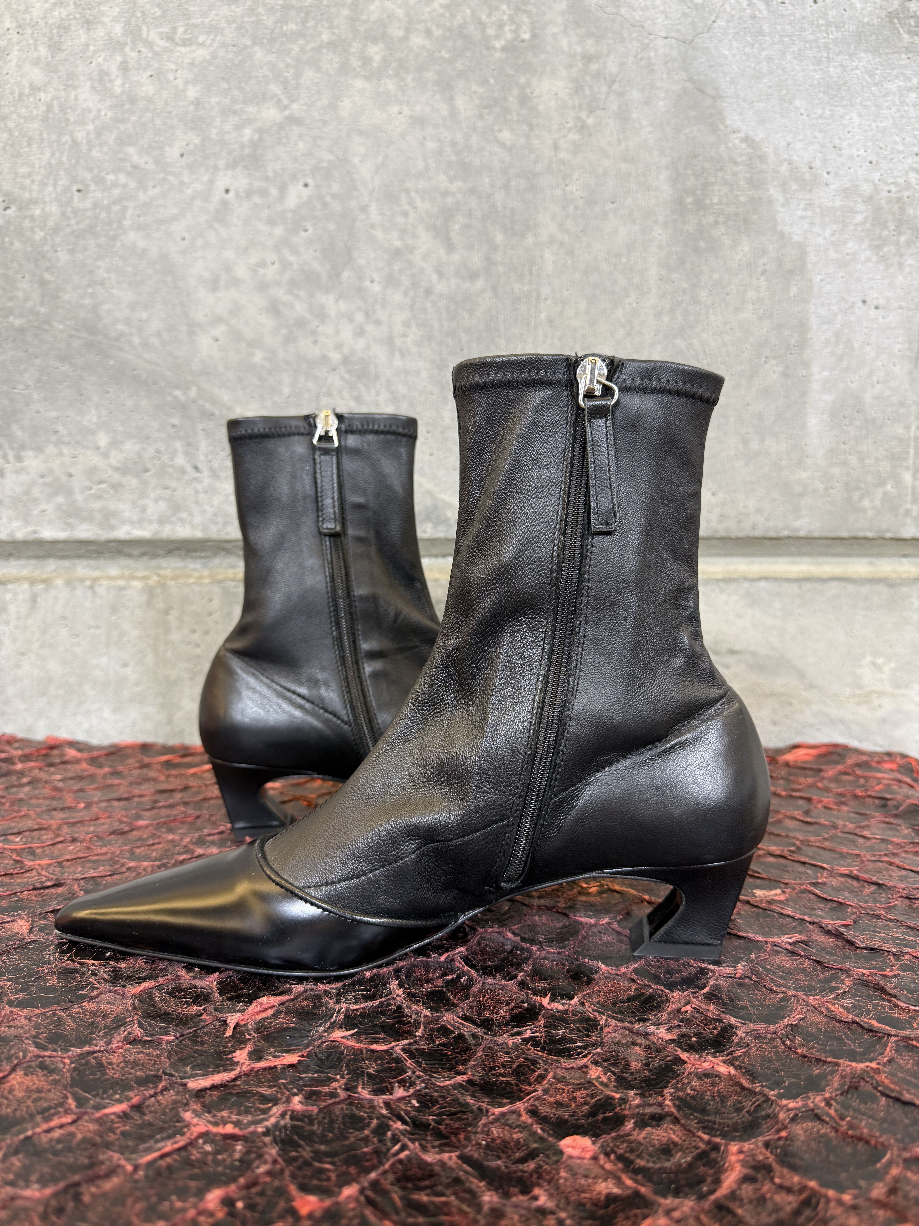 Acne Studios $830 Acne Studios Bano Leather Ankle Boots Size US 6 / IT 36 - 11 Thumbnail