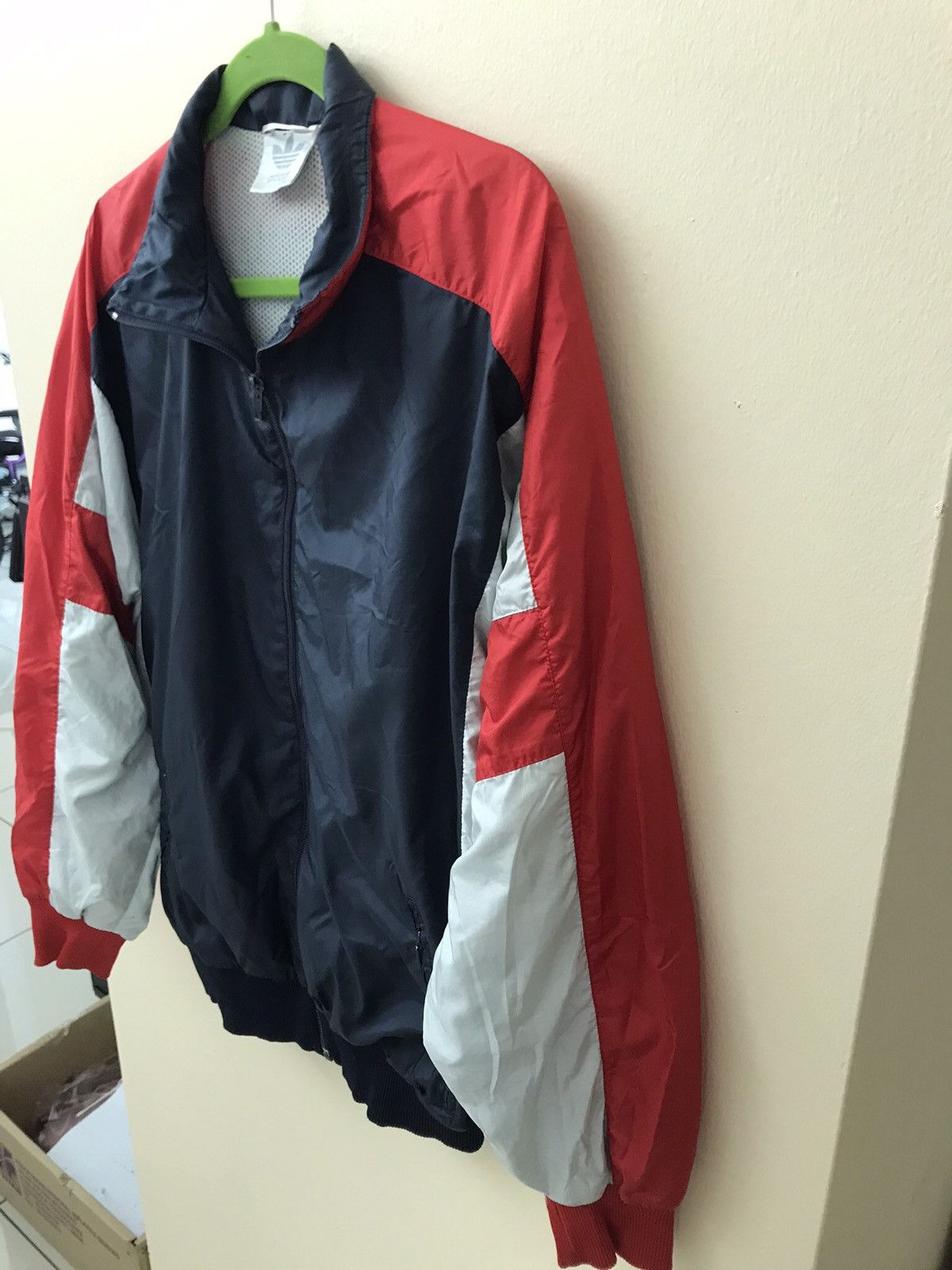 Adidas Adidas Vintage Light Jacket Size US L / EU 52-54 / 3 - 4 Thumbnail