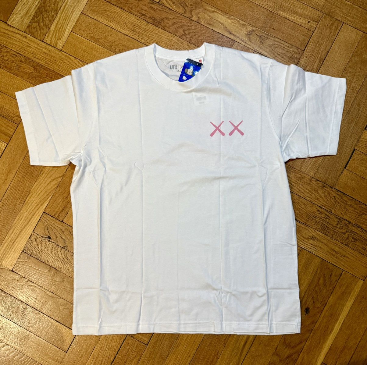 Kaws × Uniqlo Kaws x Uniglo t-shirt Size US XL / EU 56 / 4 - 1 Thumbnail