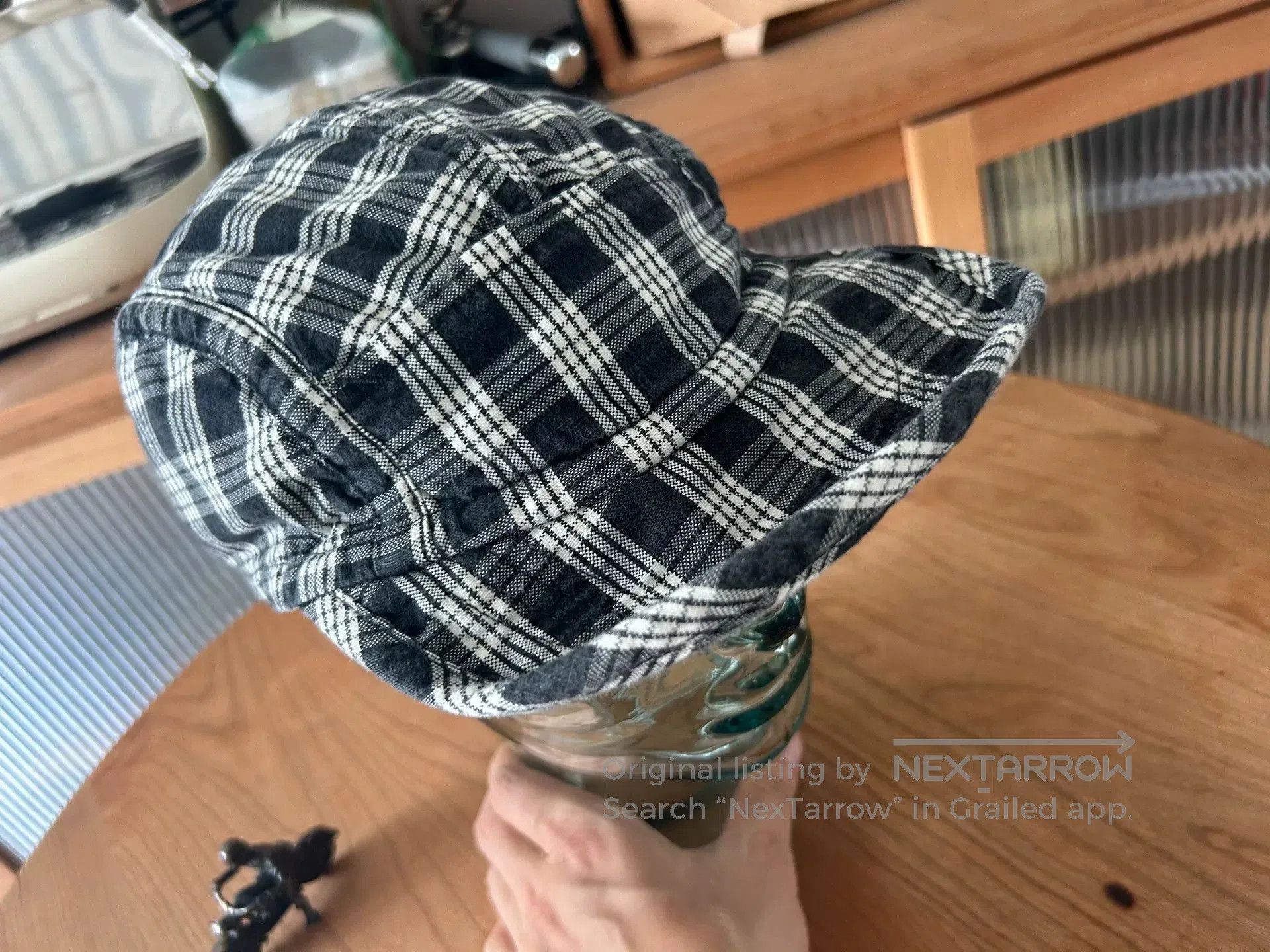 Porter Classic black plaid cap with brim. Size ONE SIZE - 3 Thumbnail