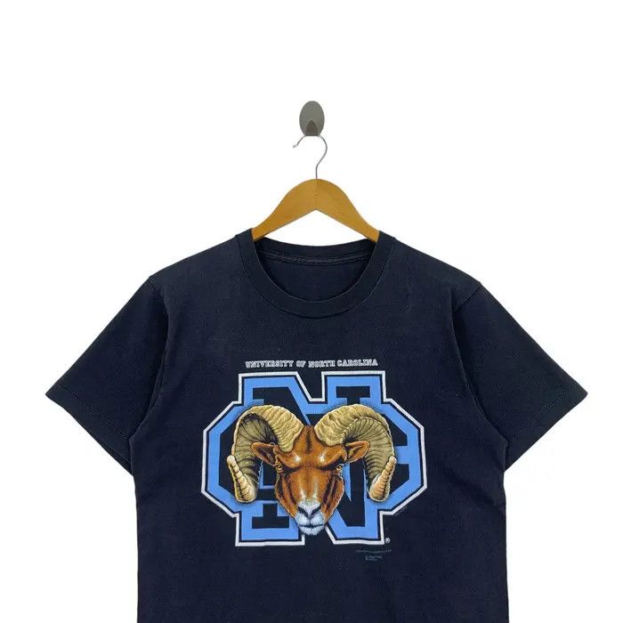 Vintage Vintage 1989 UNIVERSITY OF NORTH CAROLINA Tee Shirt Size S / US 4 / IT 40 - 2 Thumbnail