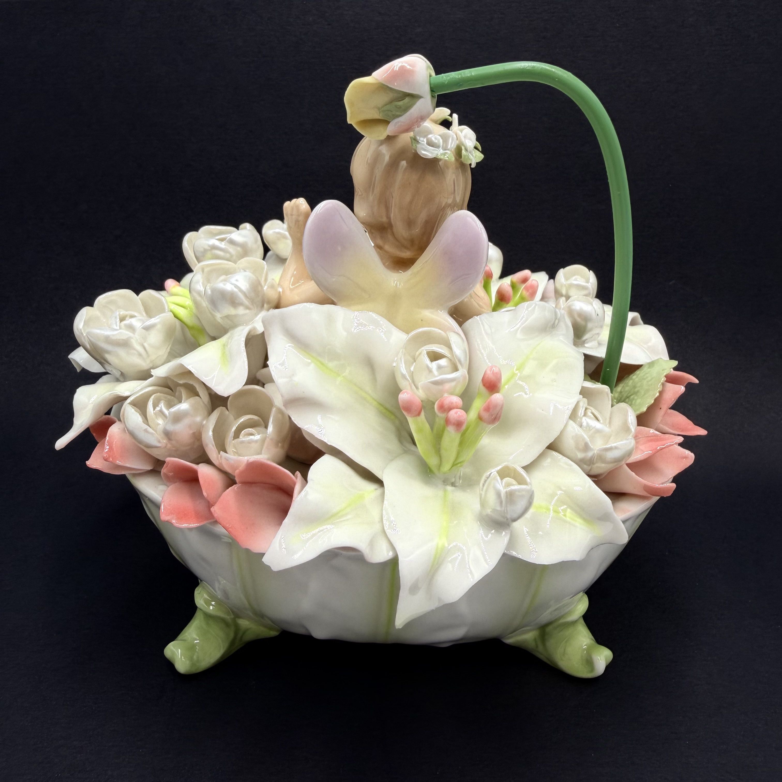 Vintage Pavone Musical Fairy Porcelain Flower Bath Music Box Size ONE SIZE - 10 Thumbnail