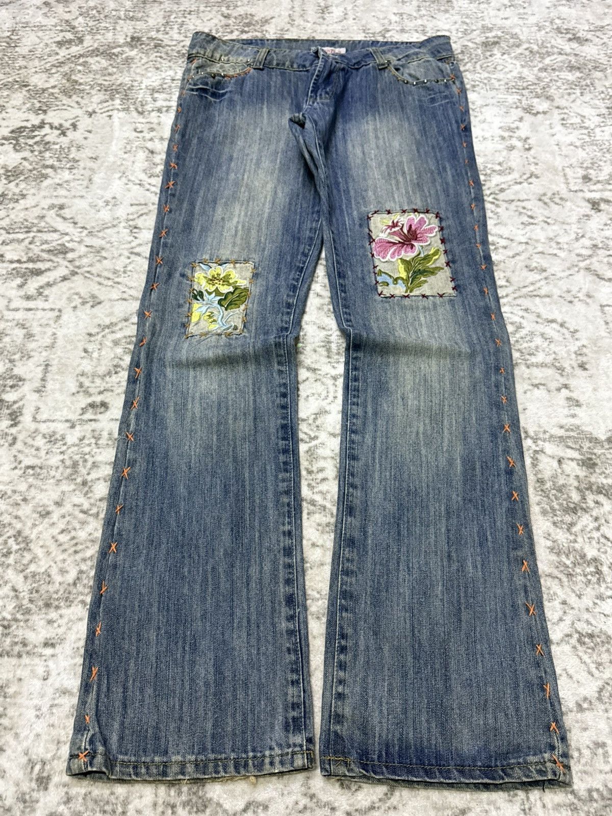 Kapital Vintage Japanese Brand Patch Work Embroidery Flared Jeans Size 30" / US 8 / IT 44 - 1 Thumbnail